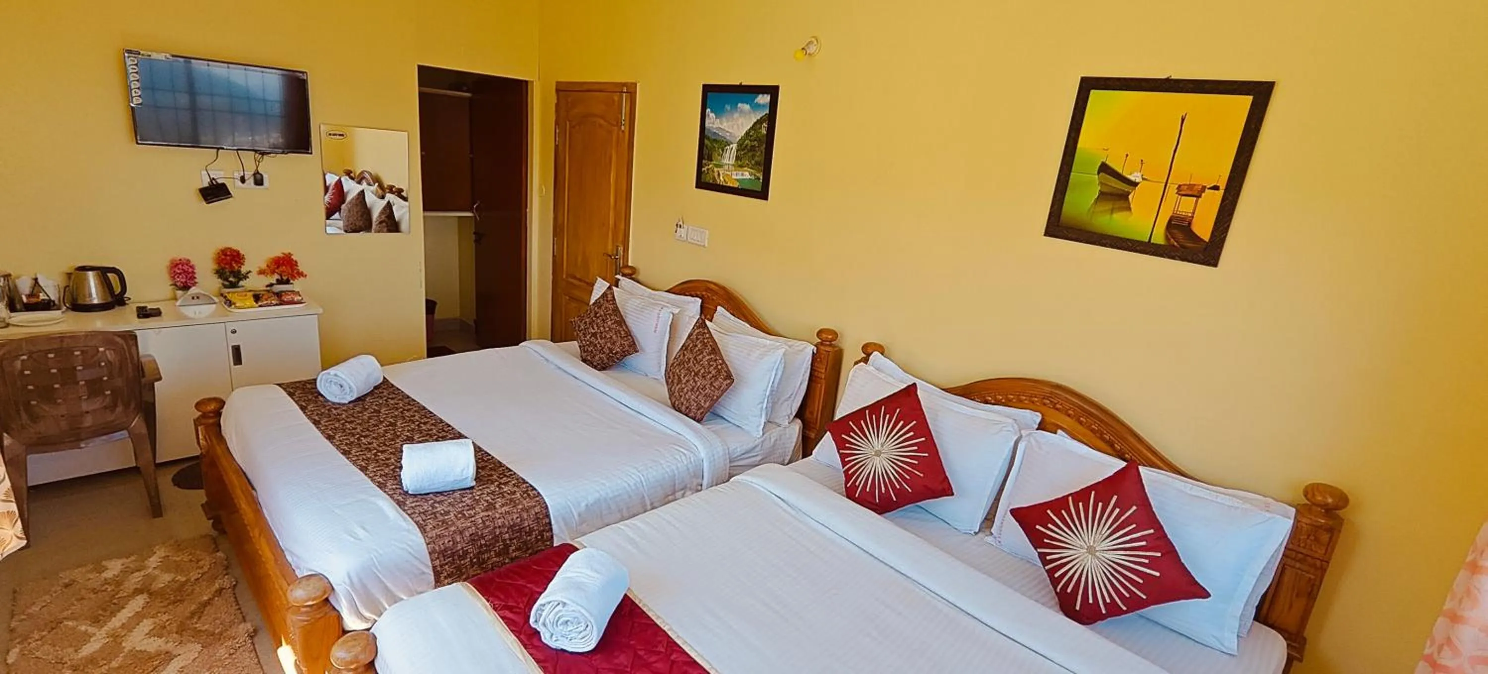 Bed in Kodai Hillscape