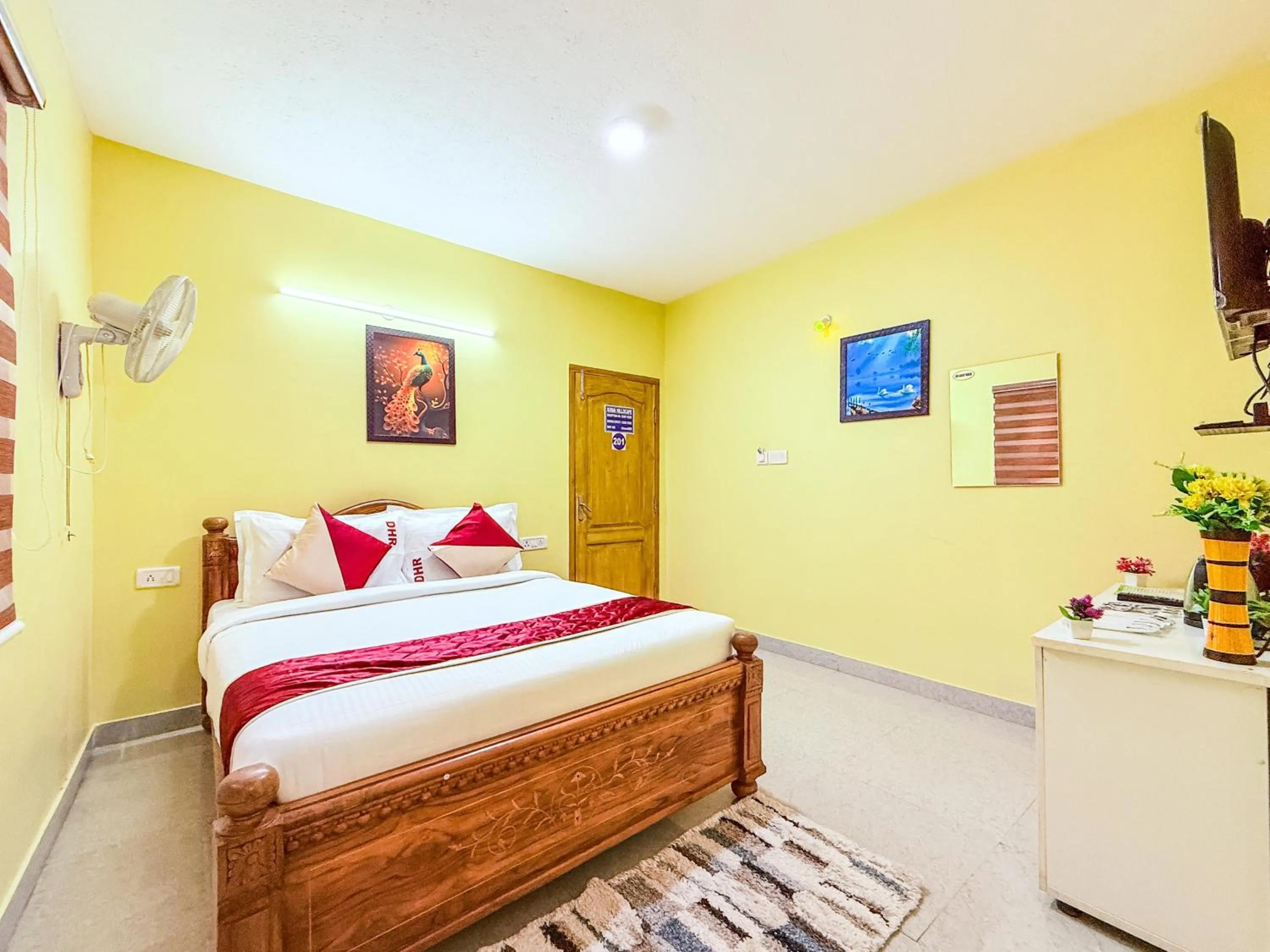Bed in Kodai Hillscape