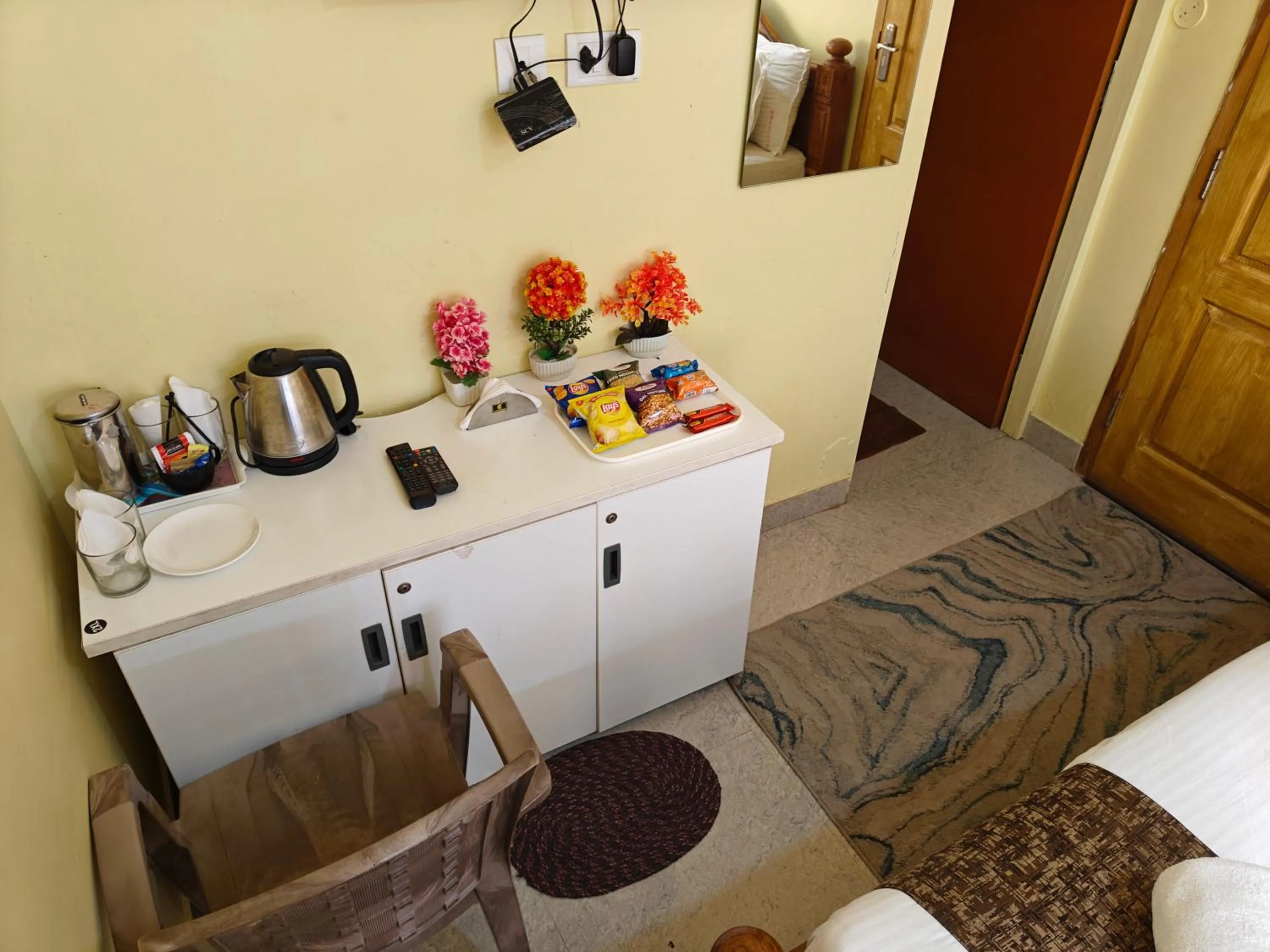 Coffee/tea facilities, Bed in Kodai Hillscape