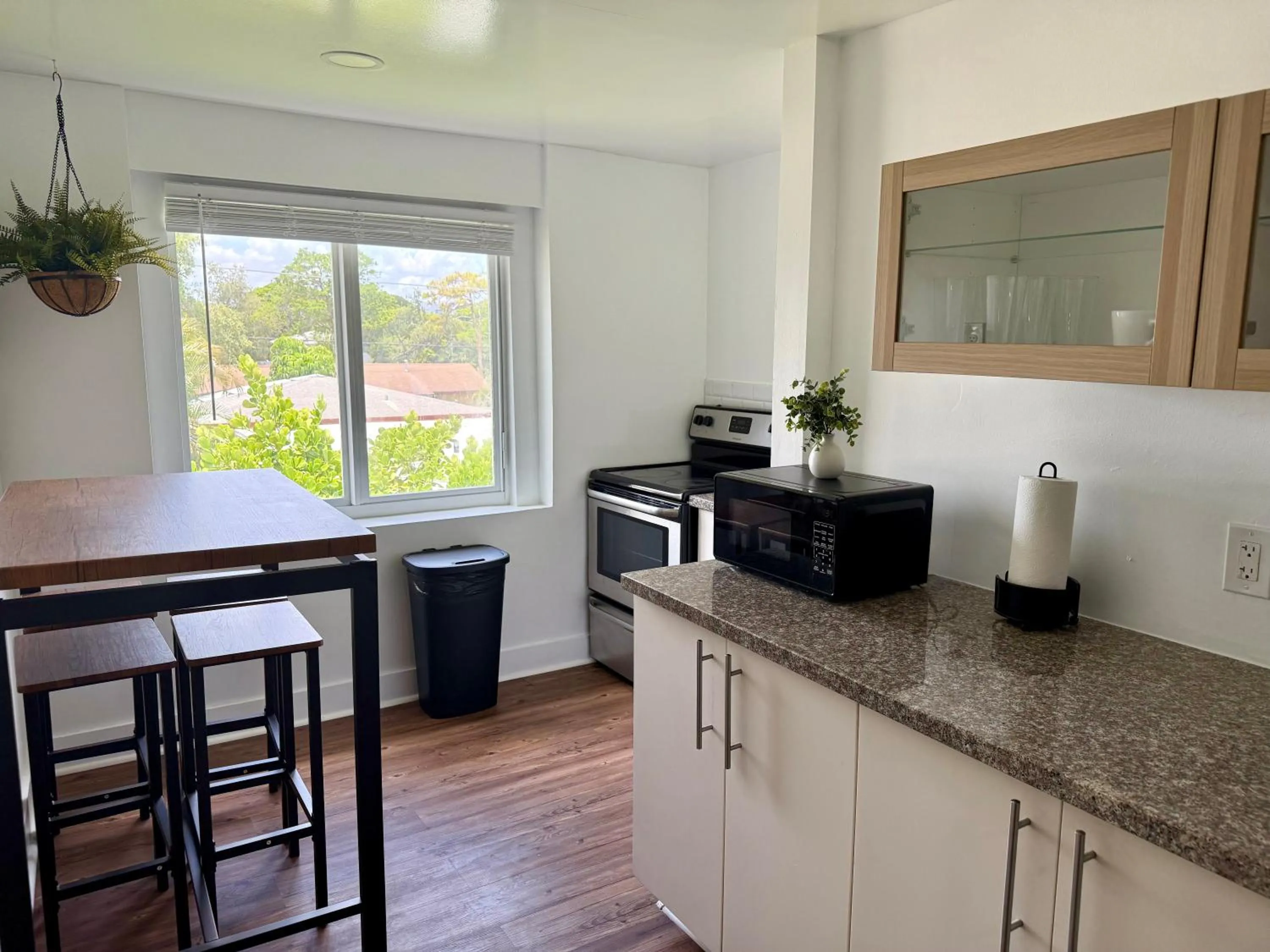 Coffee/tea facilities in Renzzi Villas