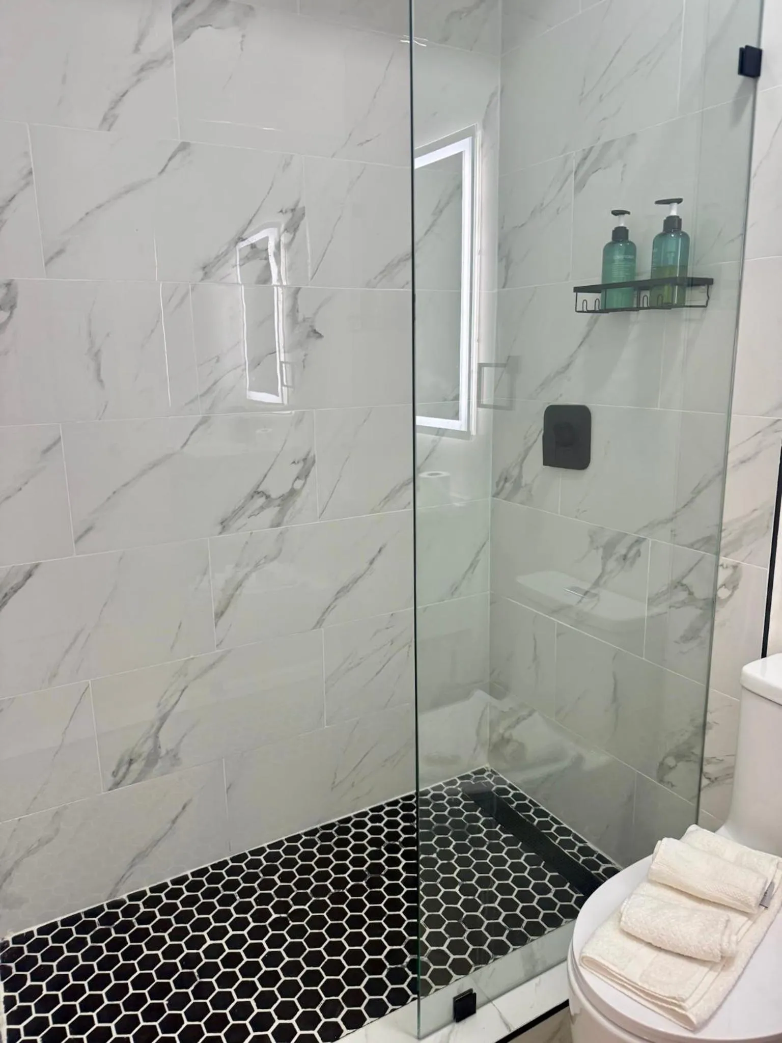 Shower in Renzzi Villas