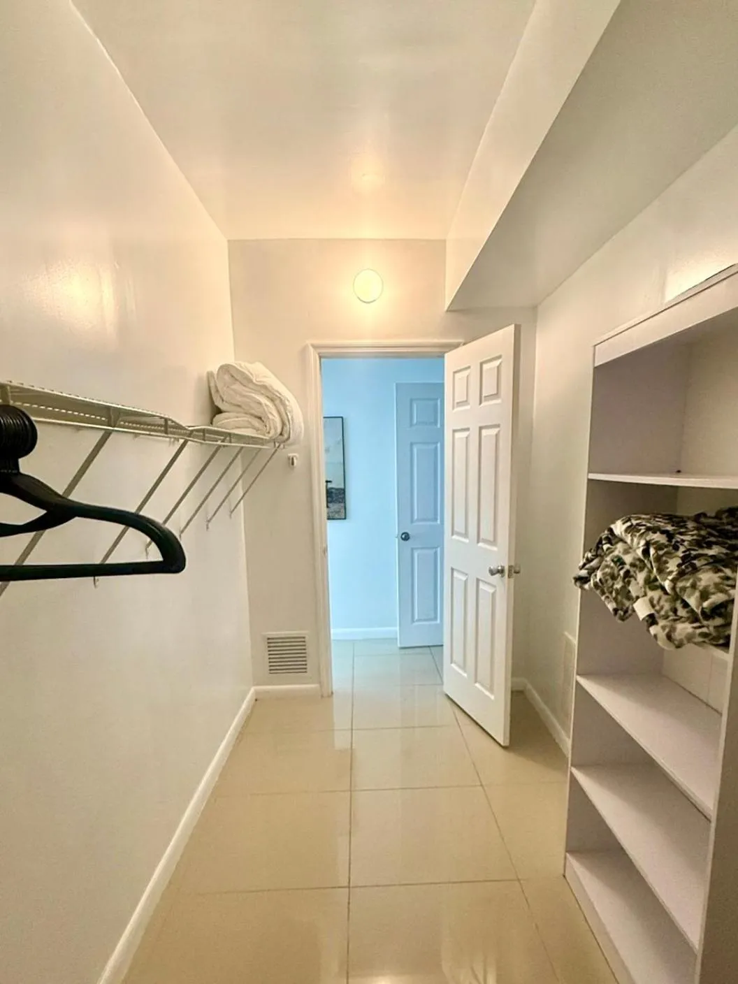 wardrobe in Renzzi Villas