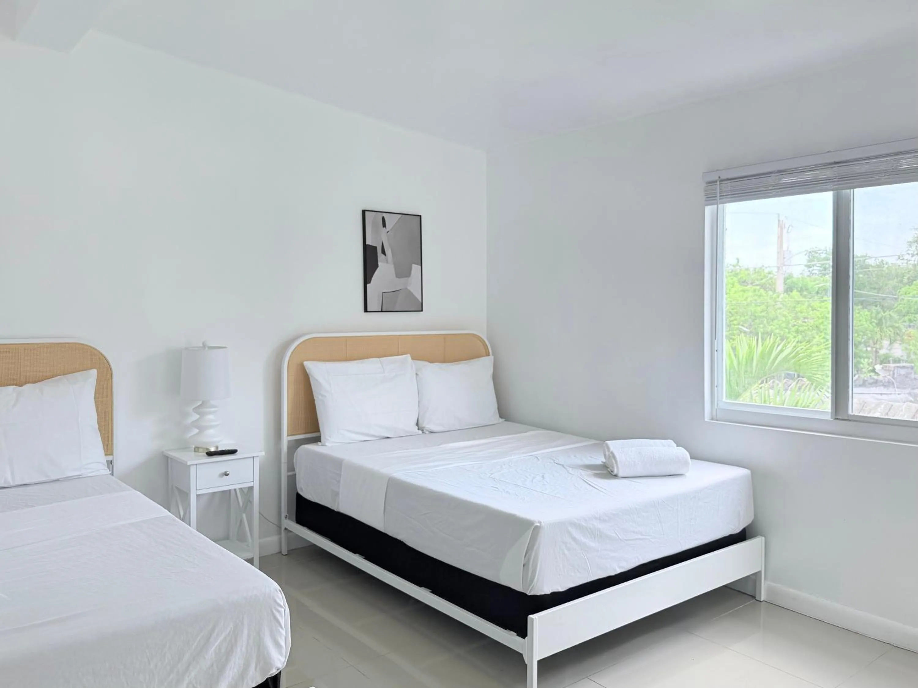 Photo of the whole room, Bed in Renzzi Villas