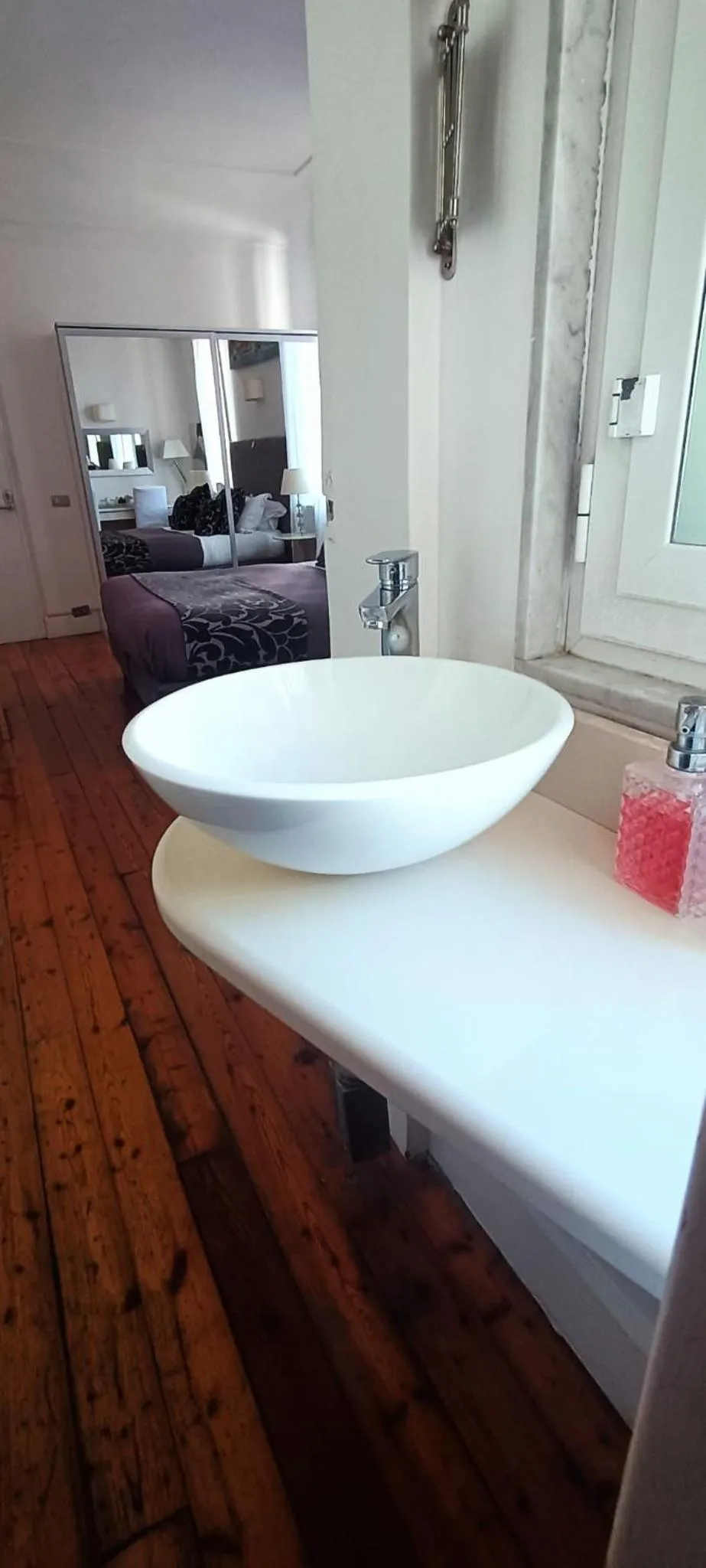 Bathroom, Bed in Relais Piazza dei Martiri