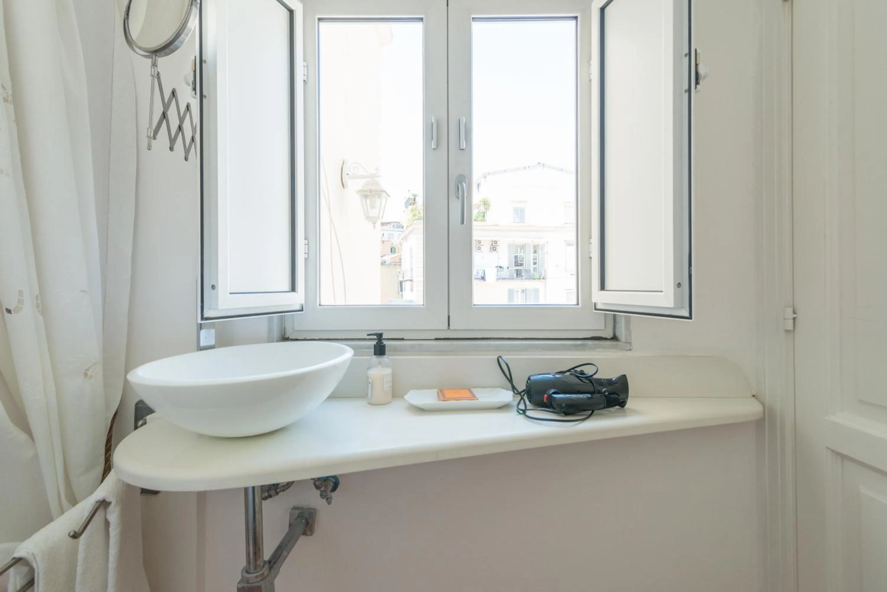 Bathroom in Relais Piazza dei Martiri