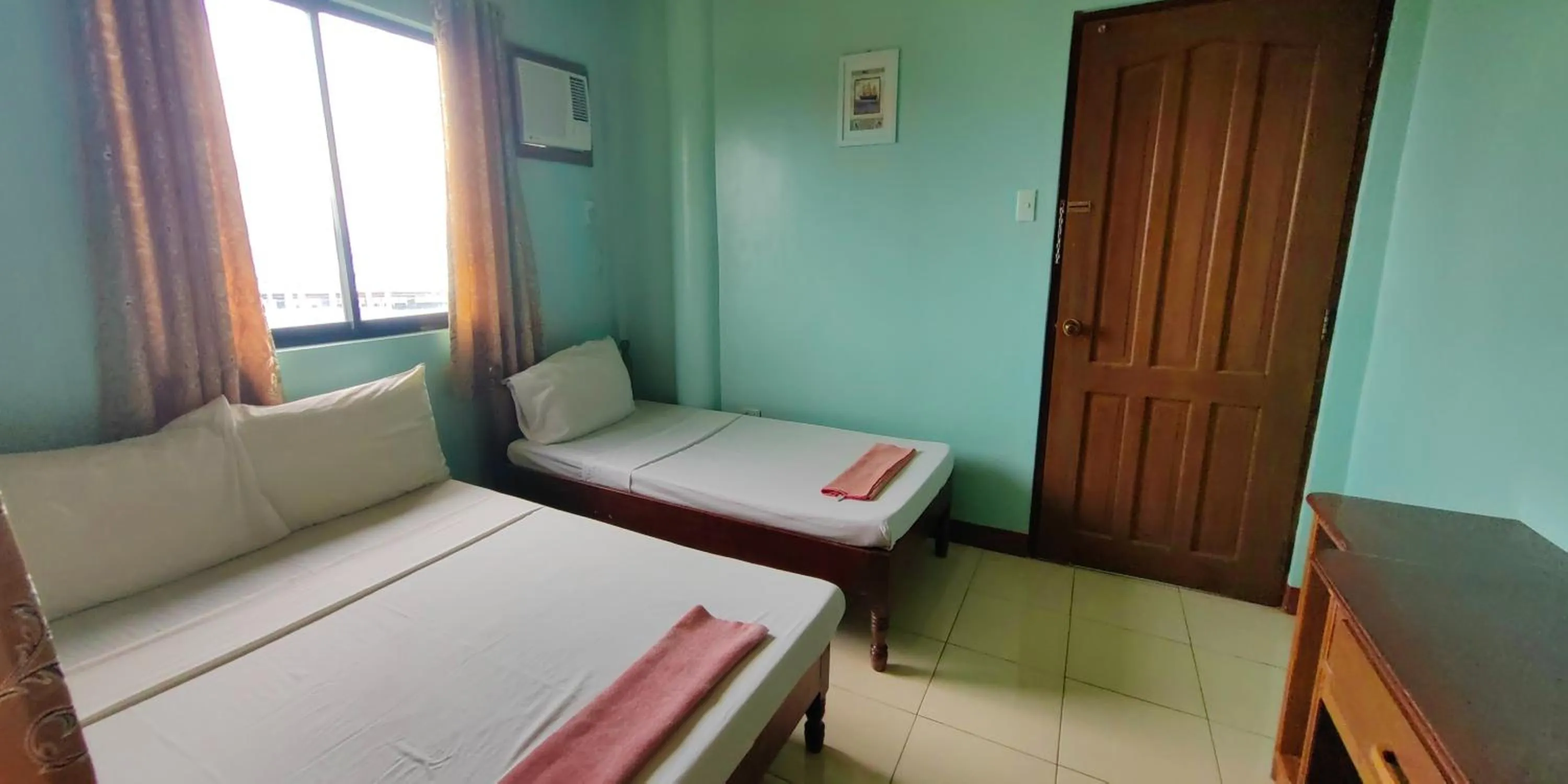 Bed in Dads Bayview Pension