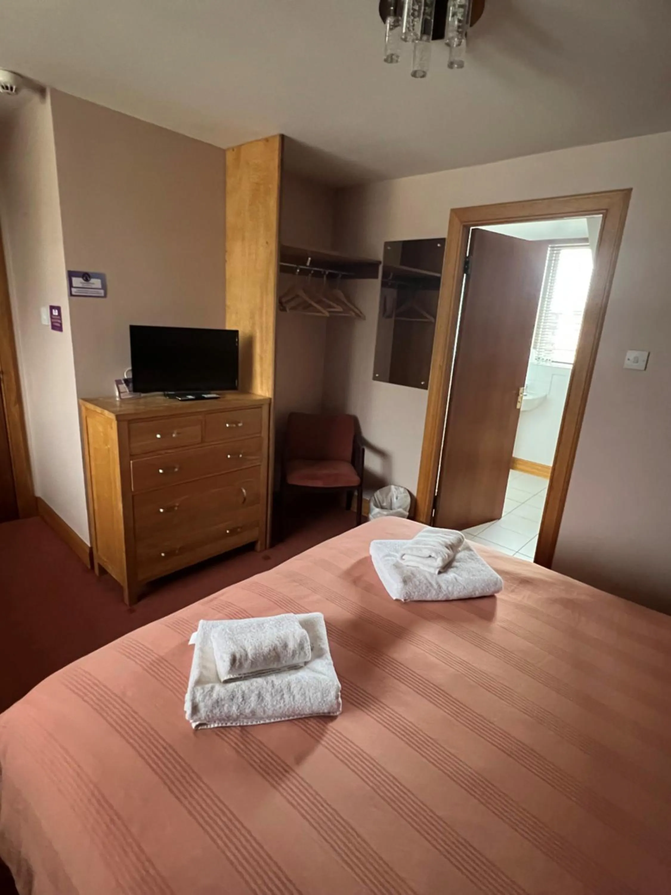 Bed in Glenarroch & Witchwood