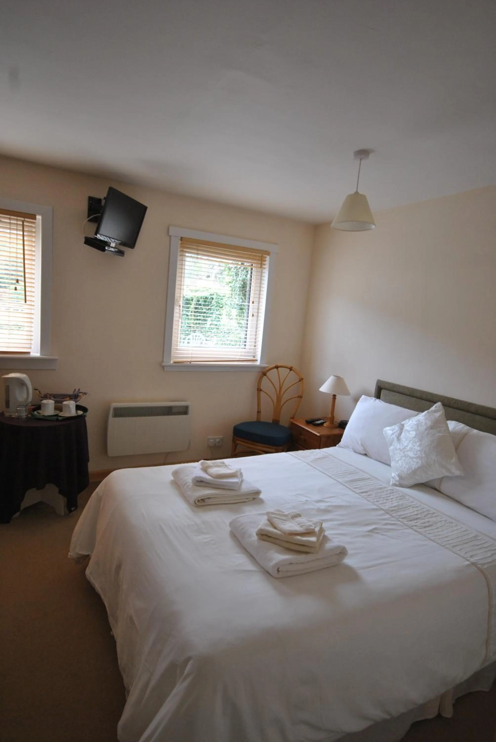 Bedroom, Bed in Glenarroch & Witchwood