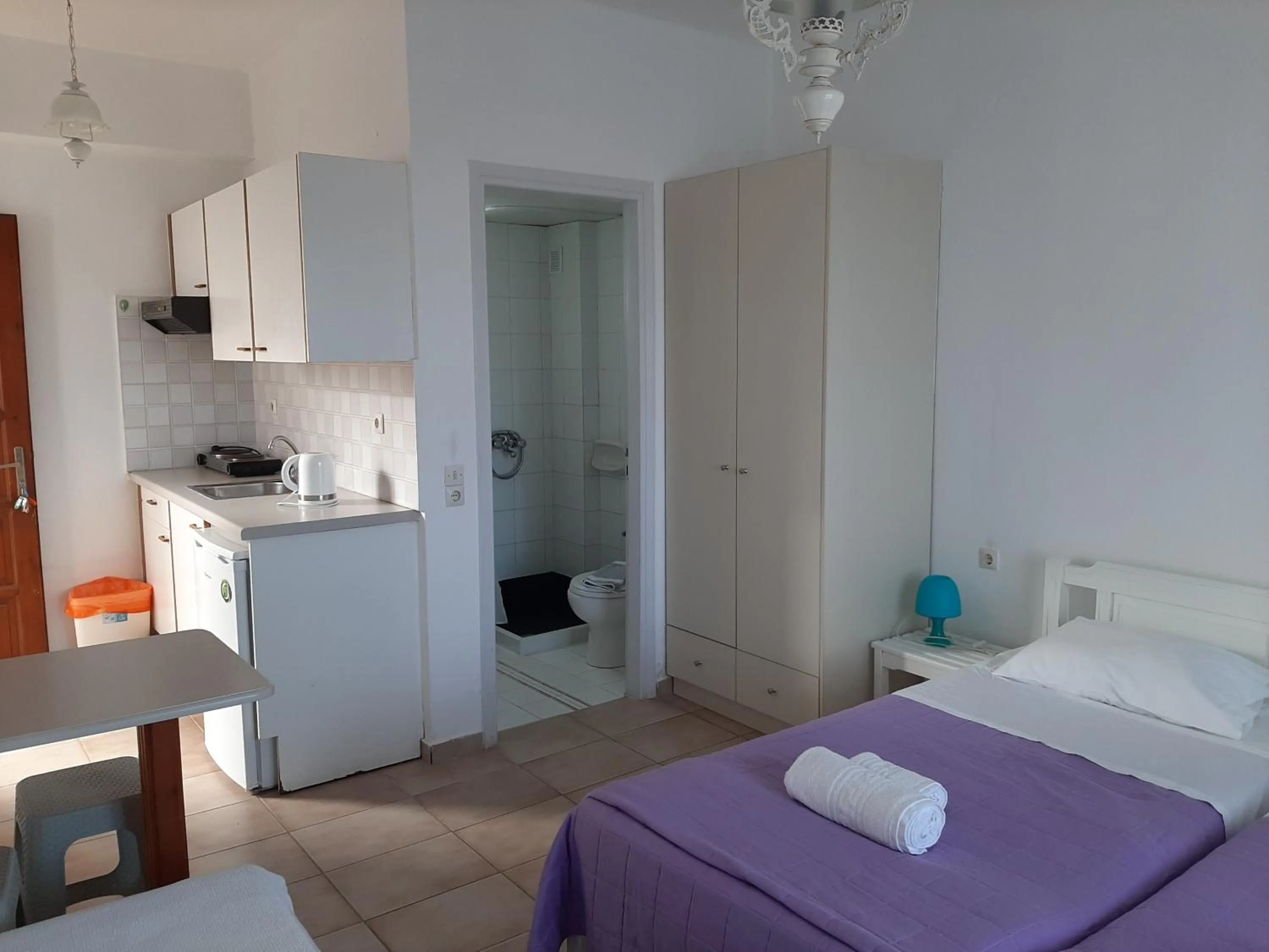 Kitchen or kitchenette in Remi Apartments