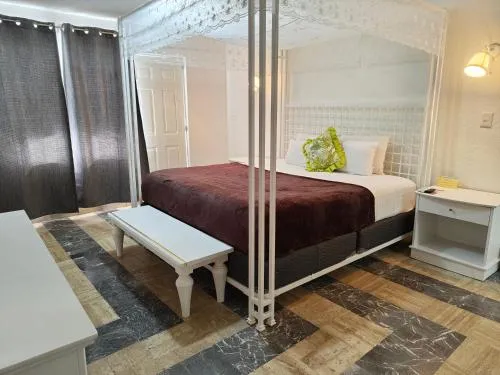 Pok Ta Pok Hotel