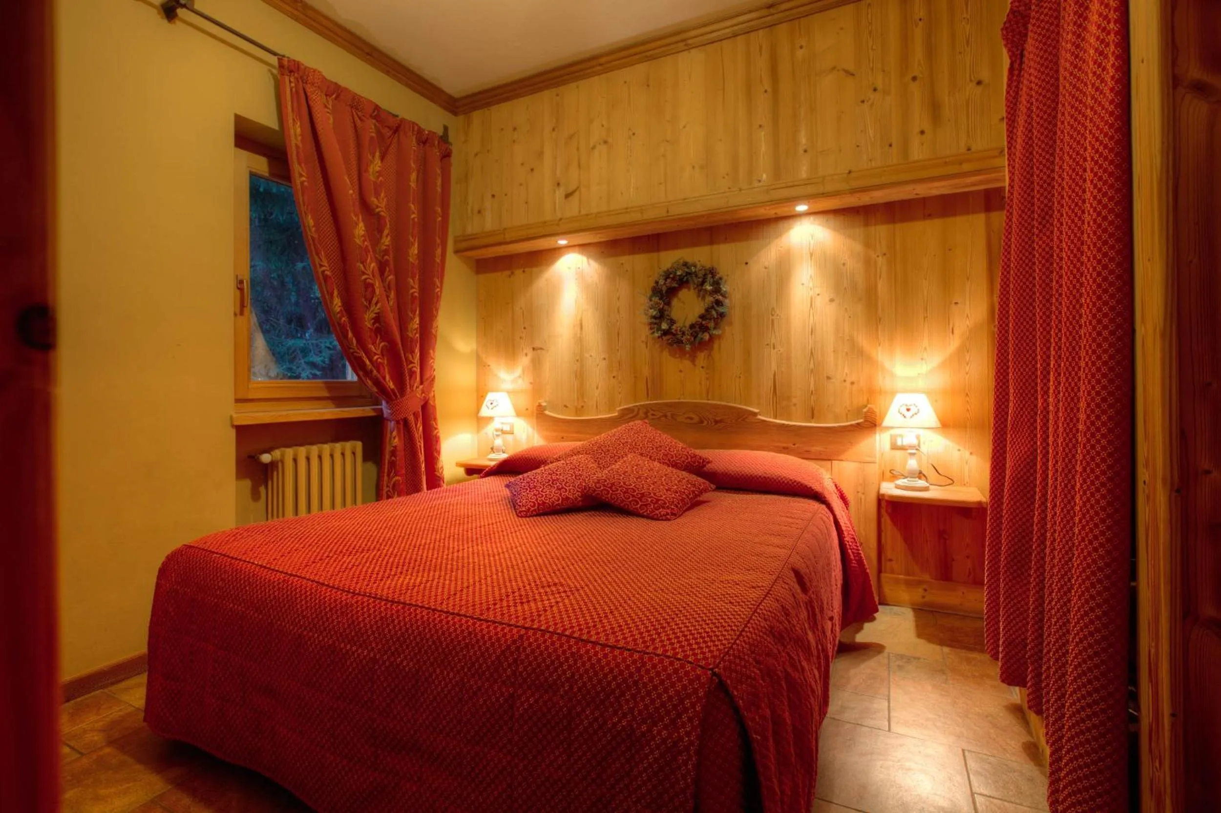 Photo of the whole room, Bed in B&B Residence Checrouit