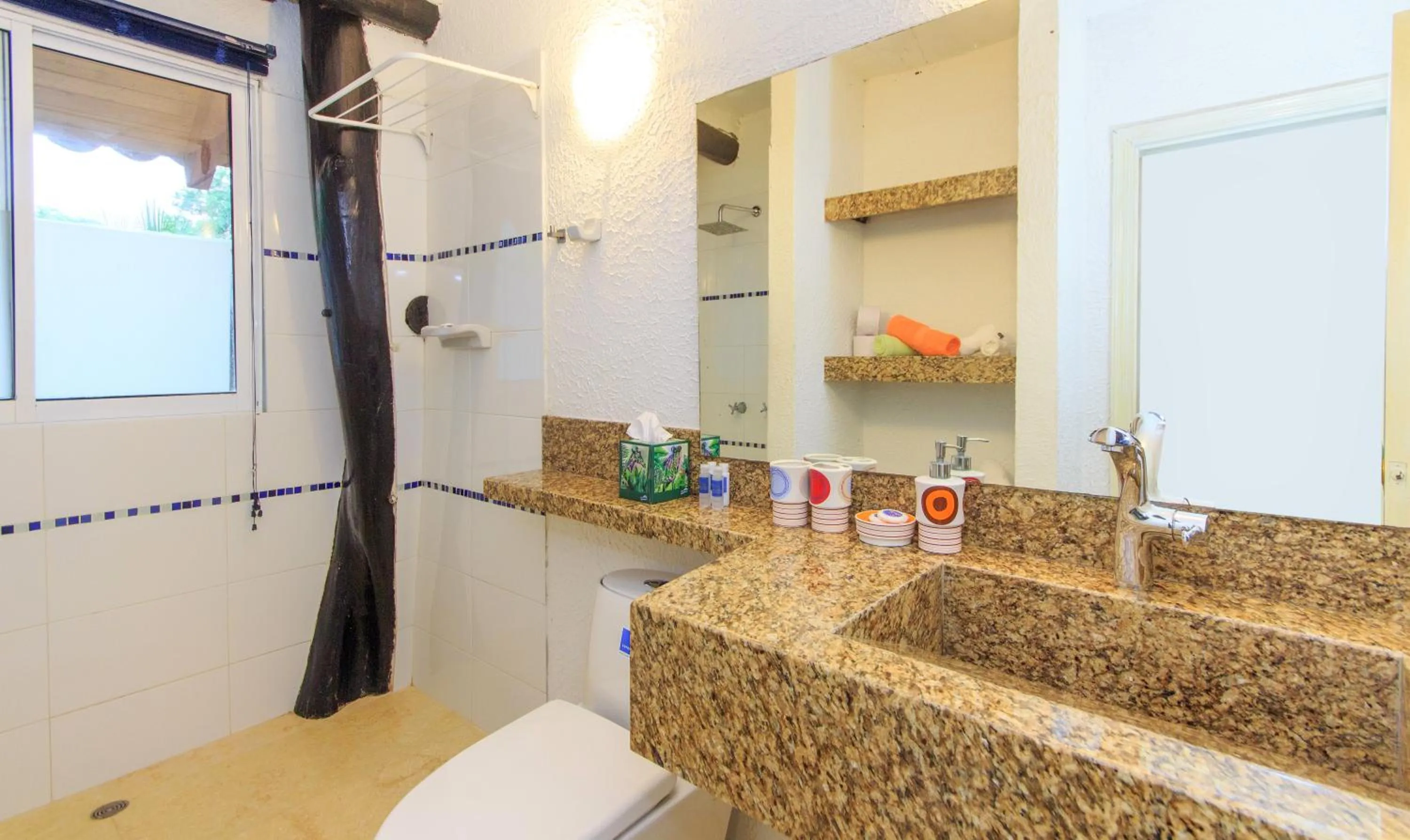 Shower in La Mar de Bien Tayrona