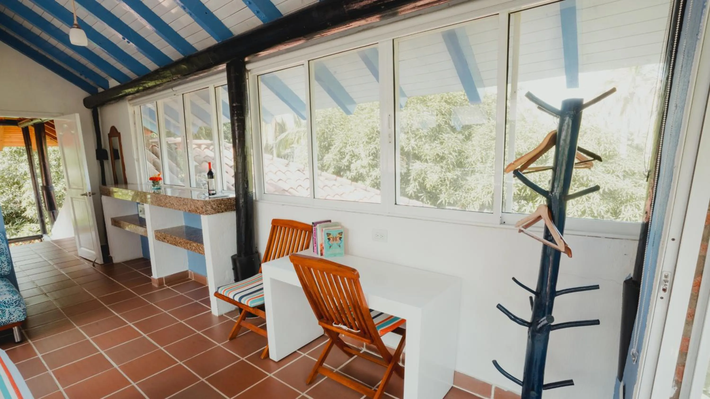 Photo of the whole room in La Mar de Bien Tayrona