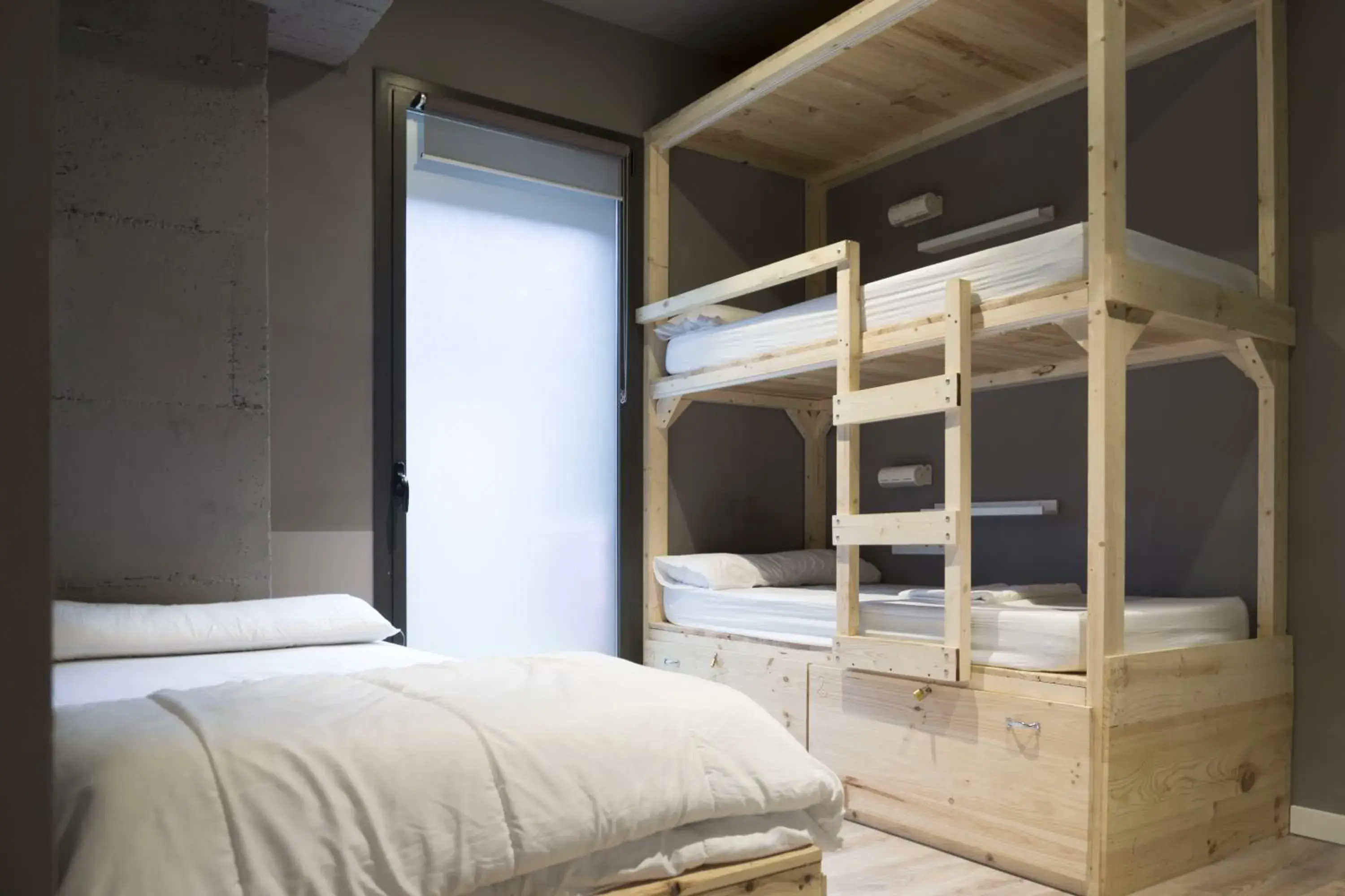 Private Triple Room with 3 single beds and Private Bathroom in Ant Hostel Barcelona Private Triple Room with 3 single beds and Private Bathroom in Ant Hostel Barcelona