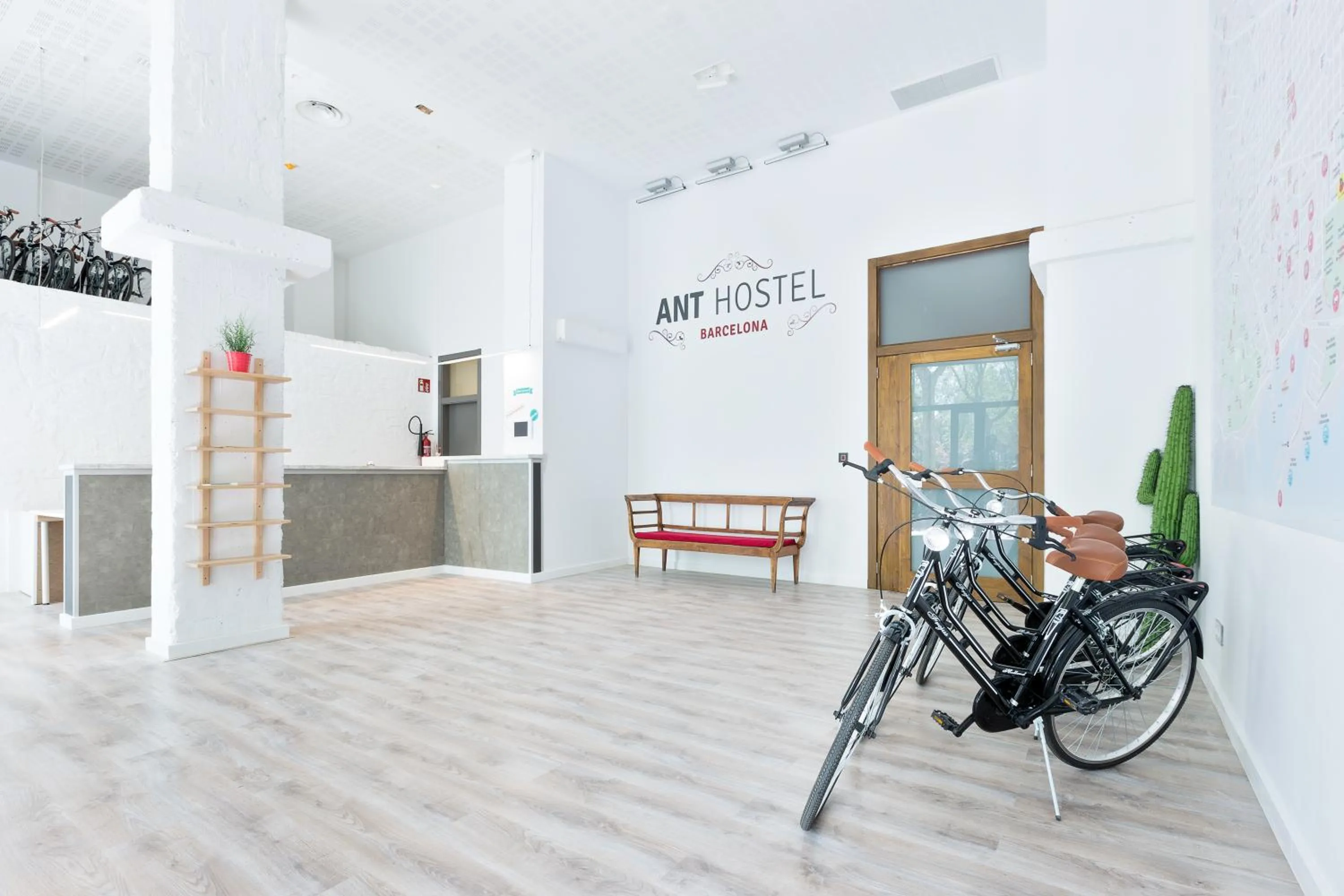 Facade/entrance in Ant Hostel Barcelona
