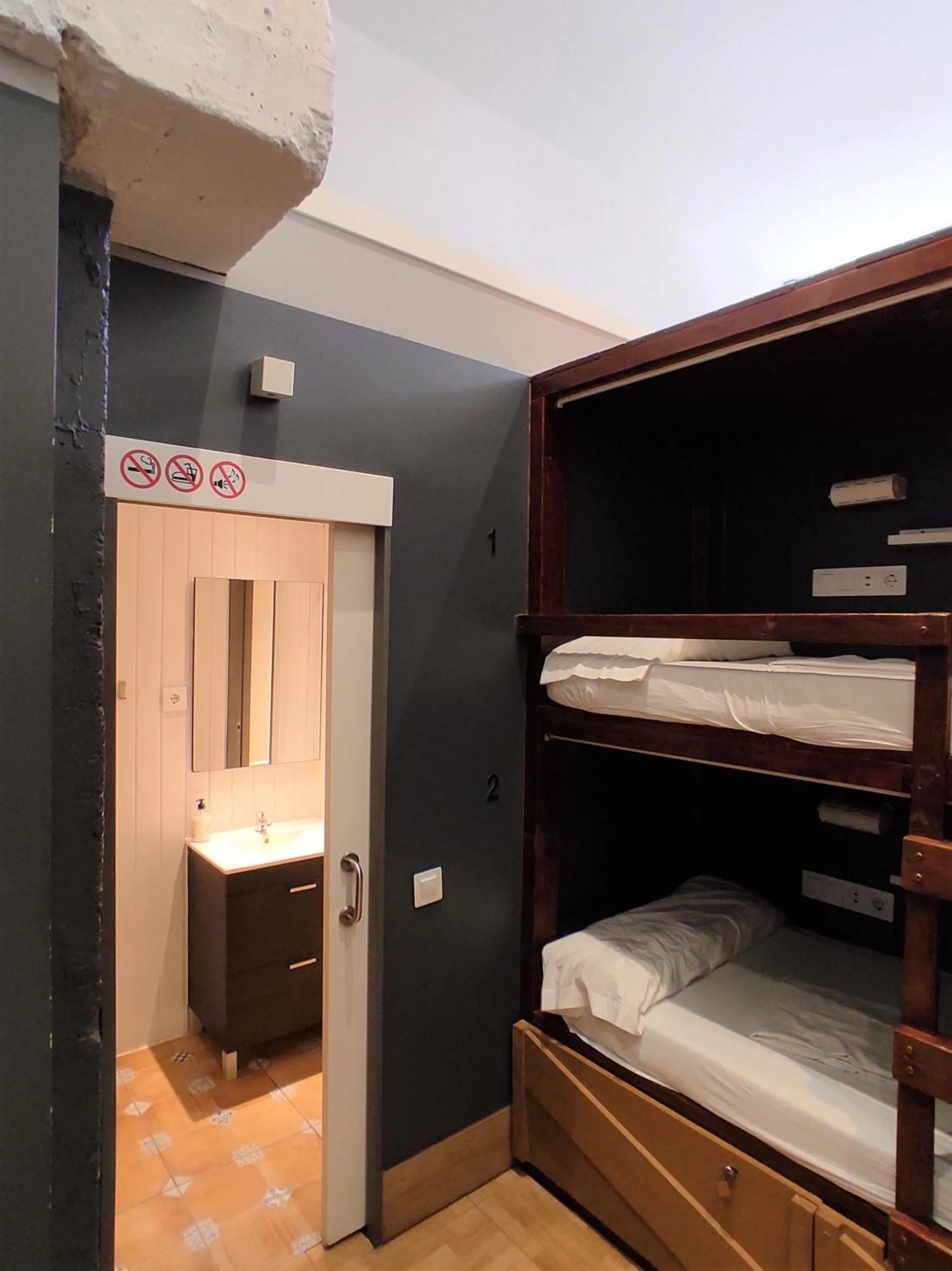 Bed in Ant Hostel Barcelona