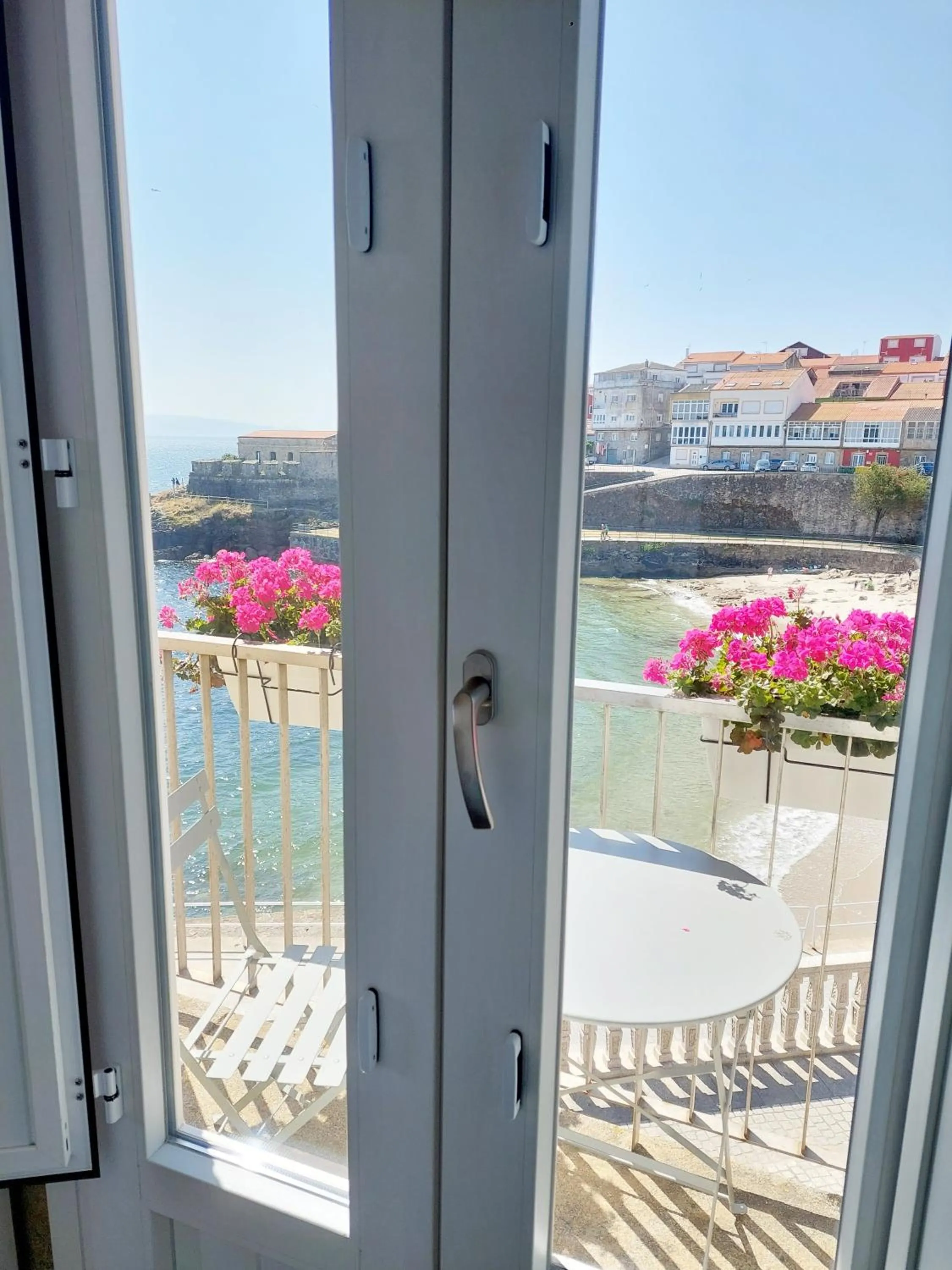 Property building in Hotel Tematico Do Banco Azul