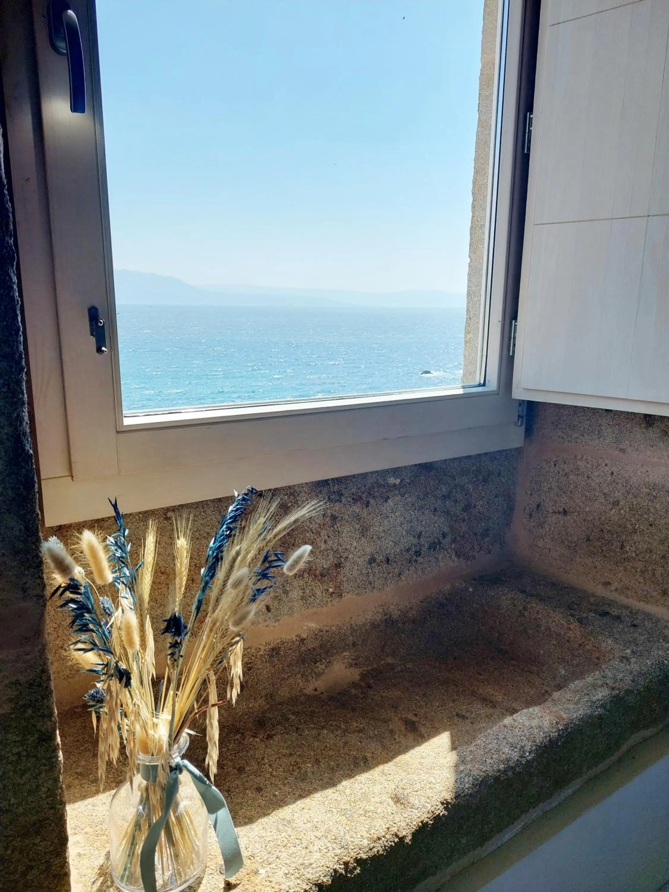 Property building in Hotel Tematico Do Banco Azul