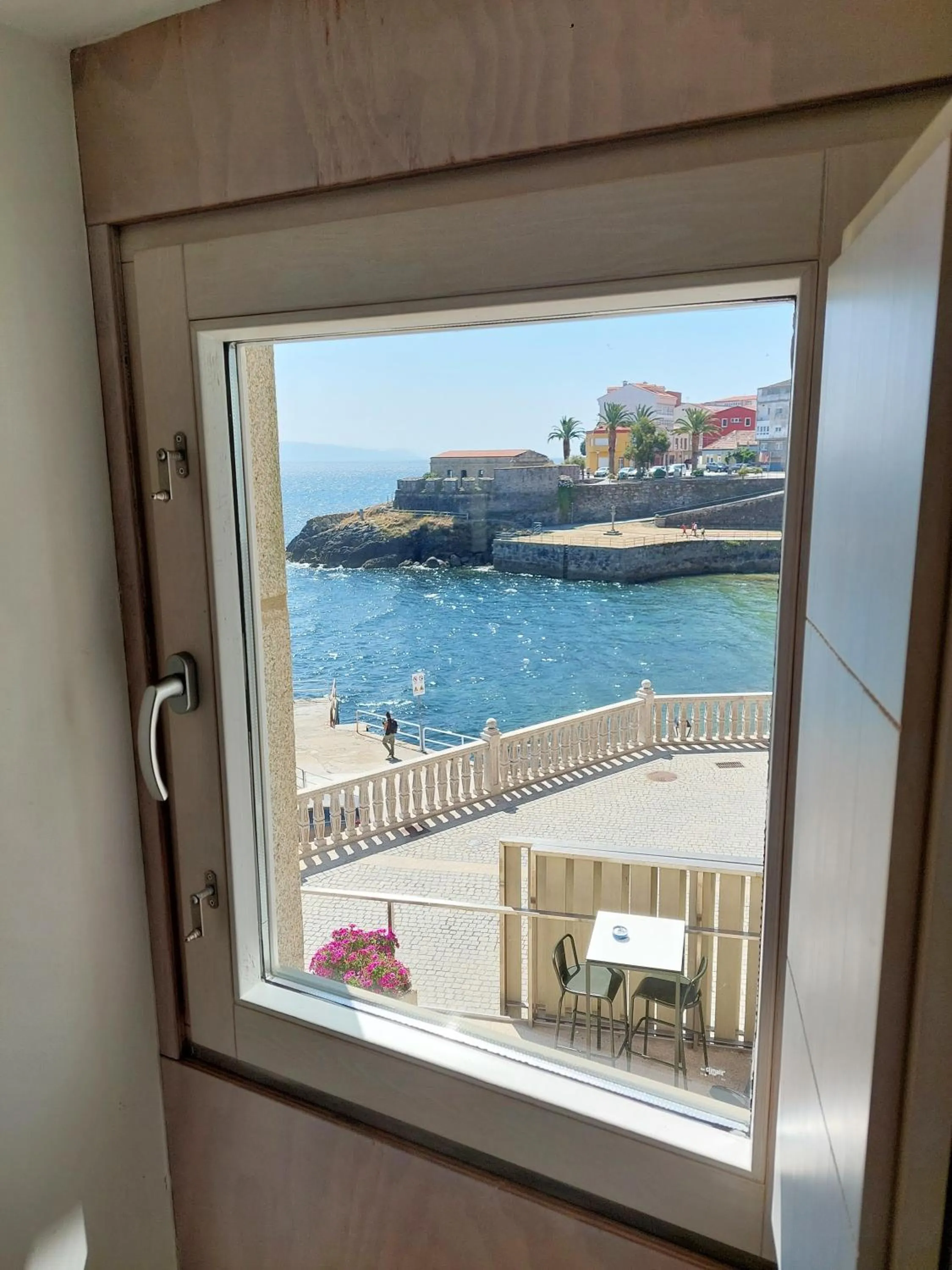 Property building in Hotel Tematico Do Banco Azul