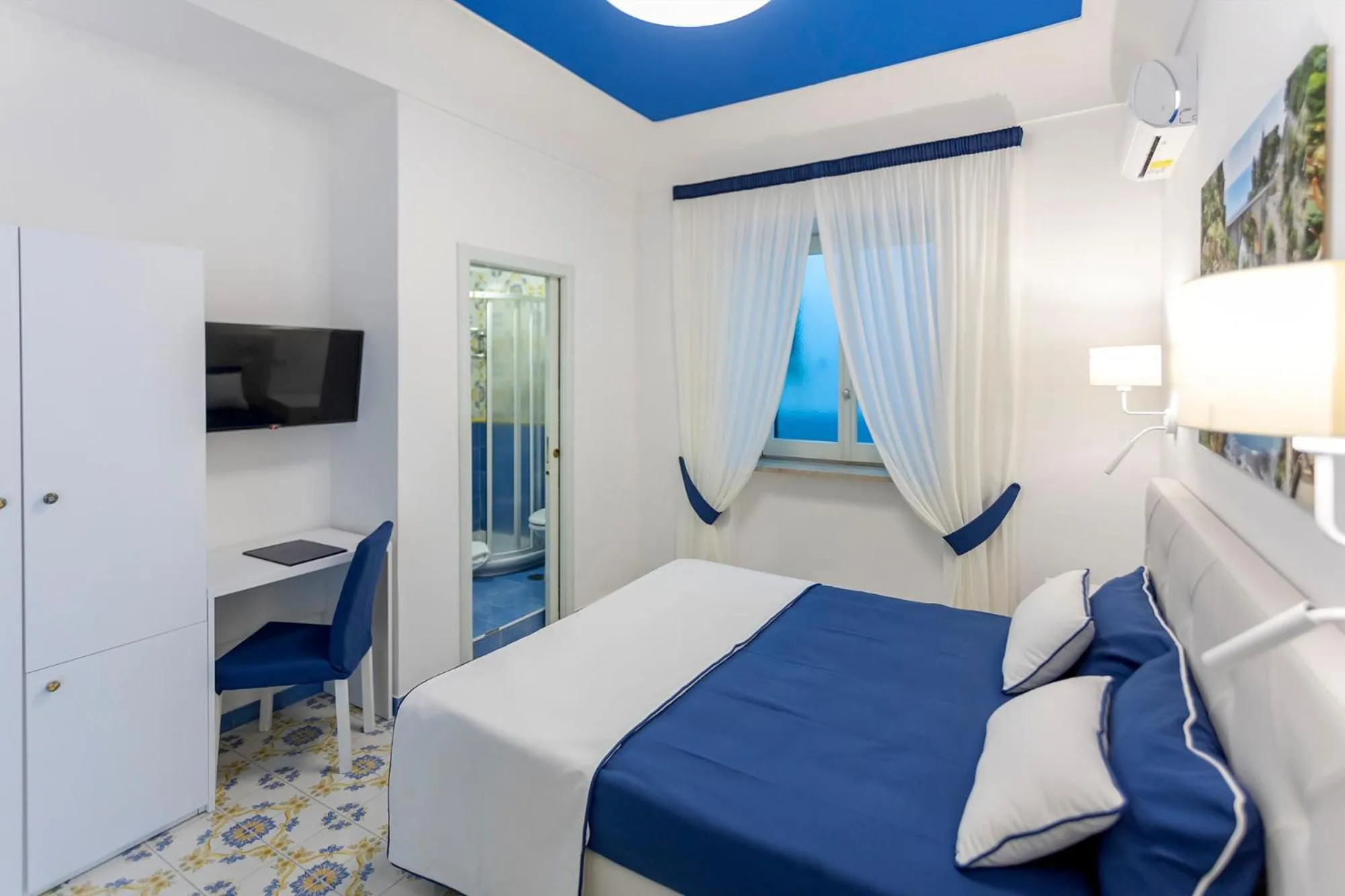 Bed in Locanda Costa D'Amalfi