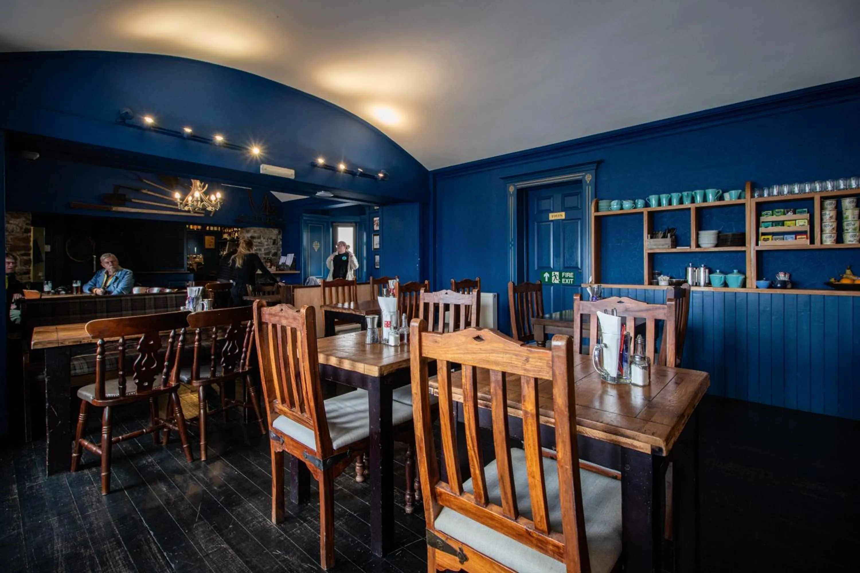 Restaurant/places to eat in Inn at Port nan Gael