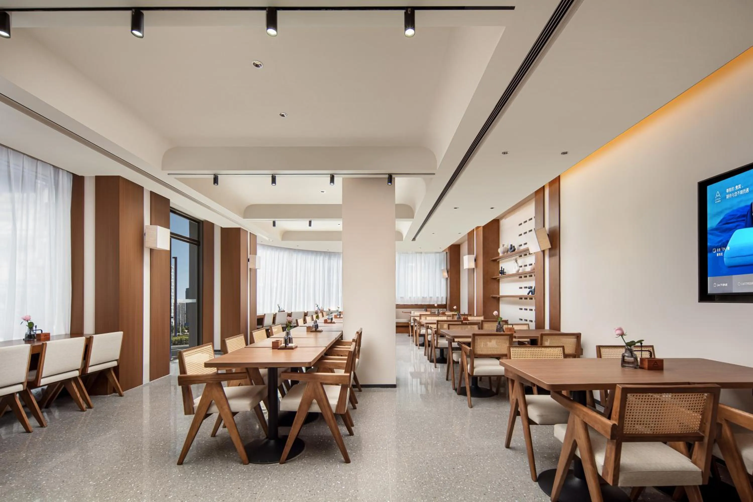 Restaurant/places to eat in Atour Hotel People's Square Metro Station Shanghai