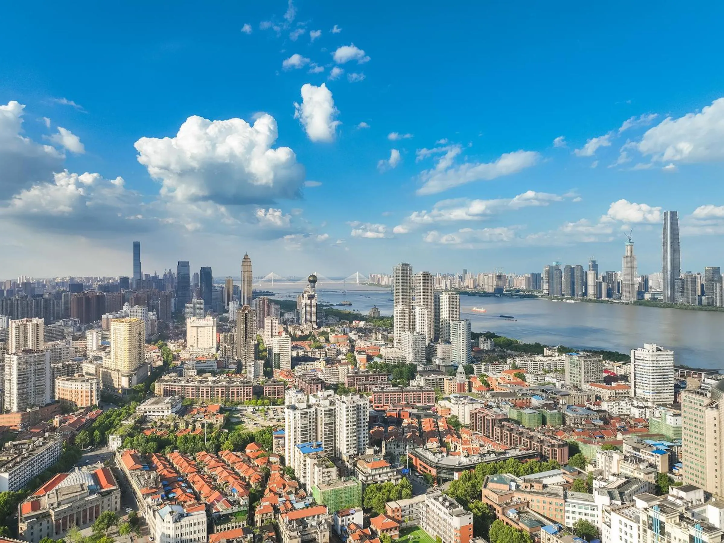 Nearby landmark in Atour Hotel Wuhan Riverview Jianghan Road Pedestrian Street