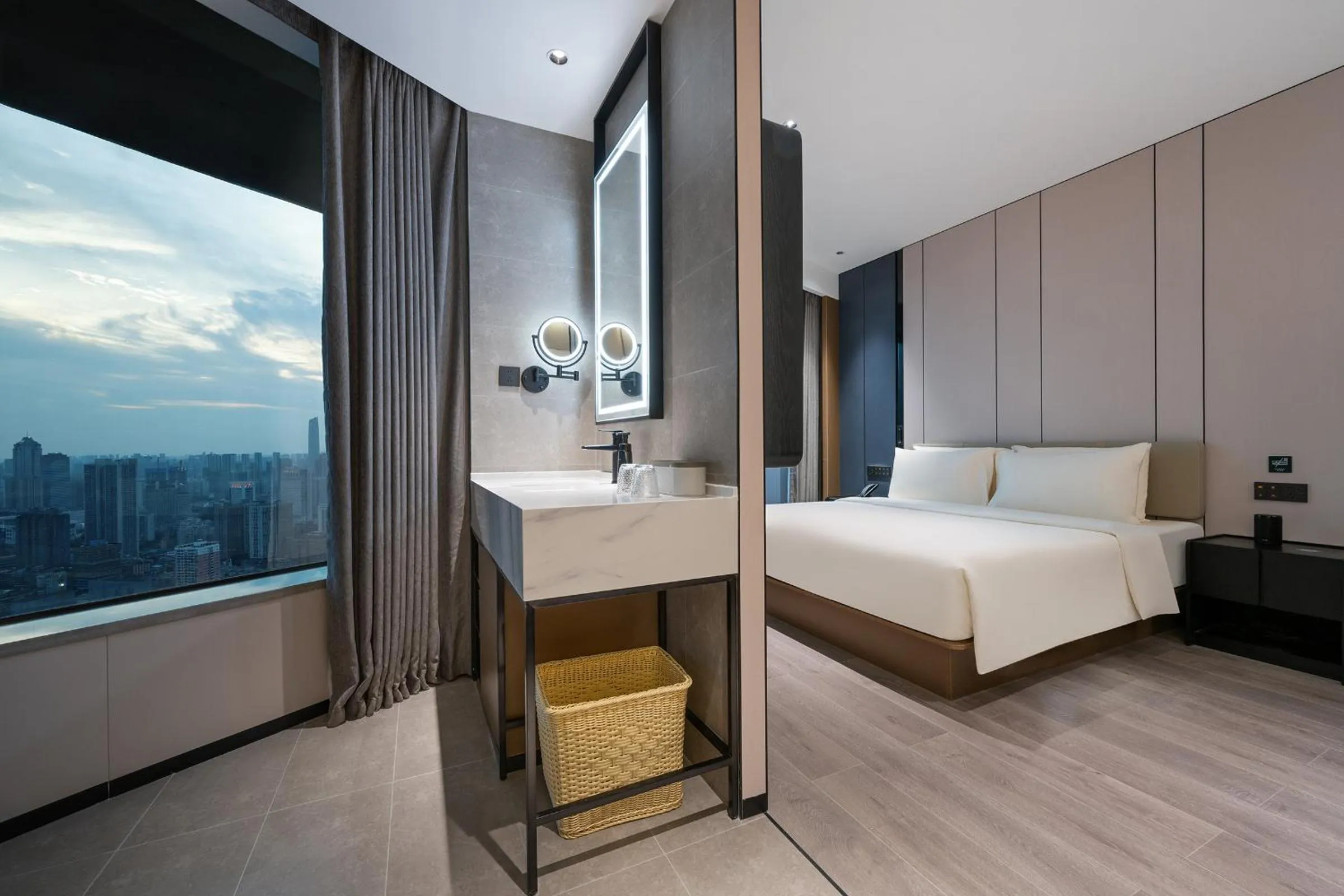 Bedroom, Bed in Atour Hotel Wuhan Riverview Jianghan Road Pedestrian Street
