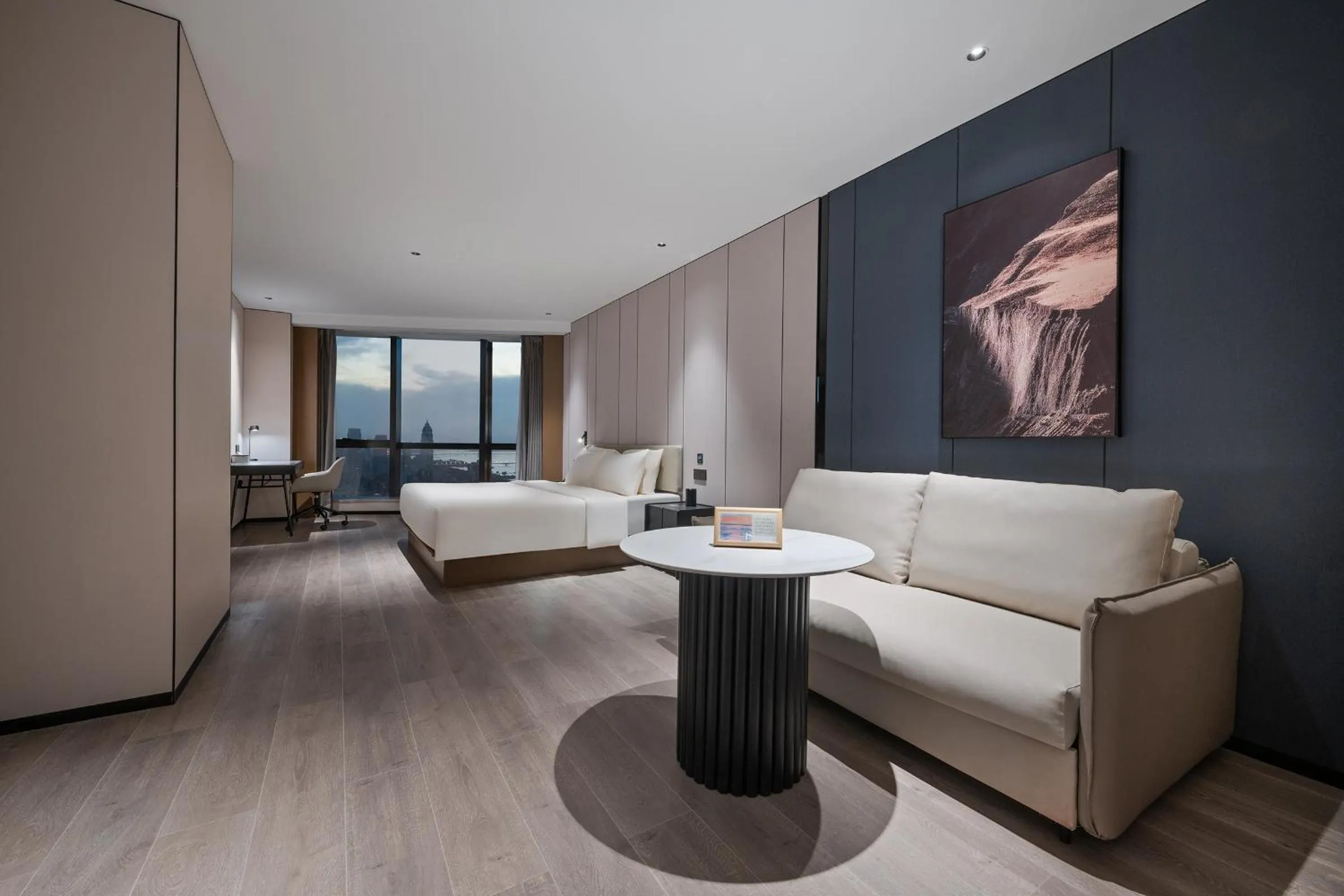 Living room in Atour Hotel Wuhan Riverview Jianghan Road Pedestrian Street