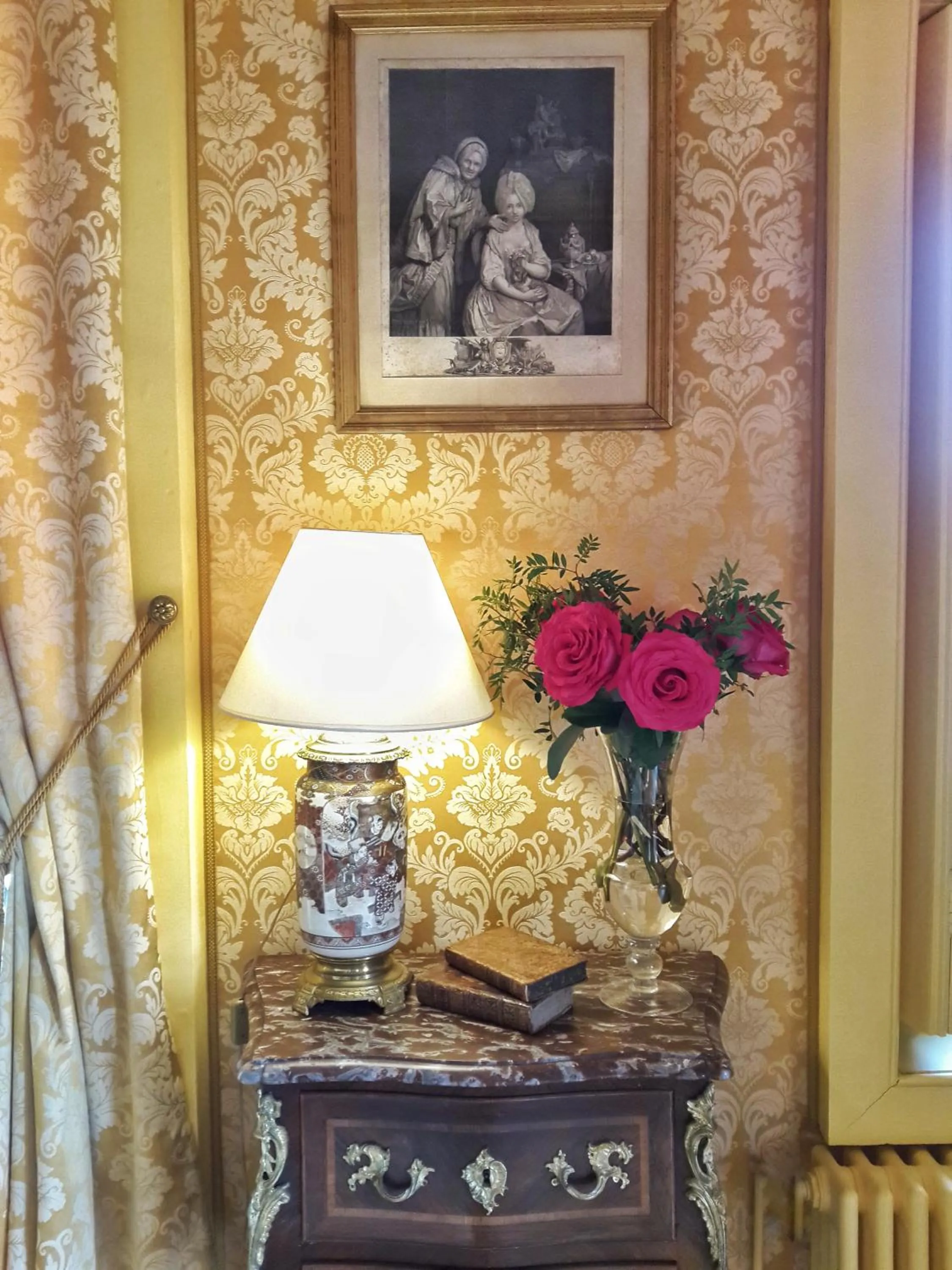 Decorative detail in Château de Chantore