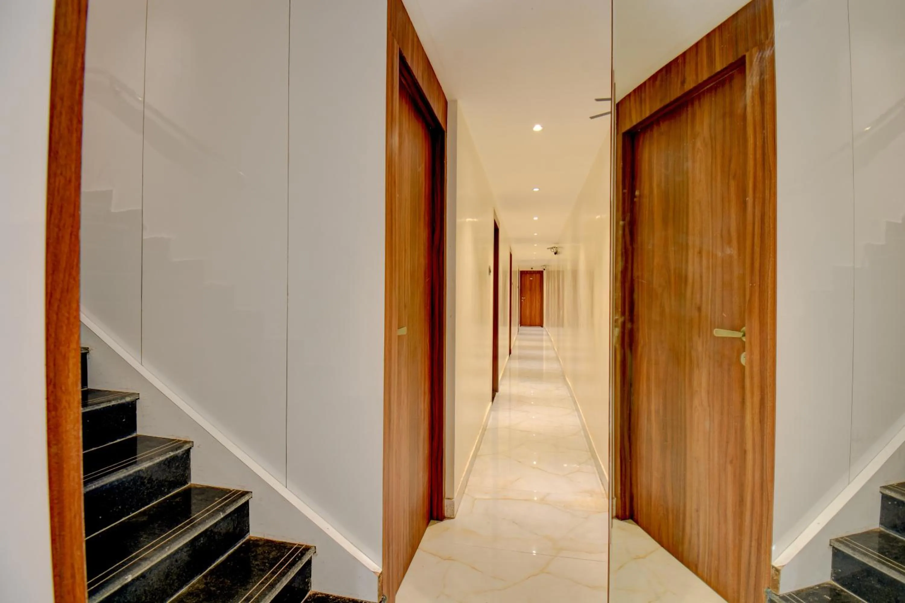 Lobby or reception in Hotel Majestic Crest Sakinaka