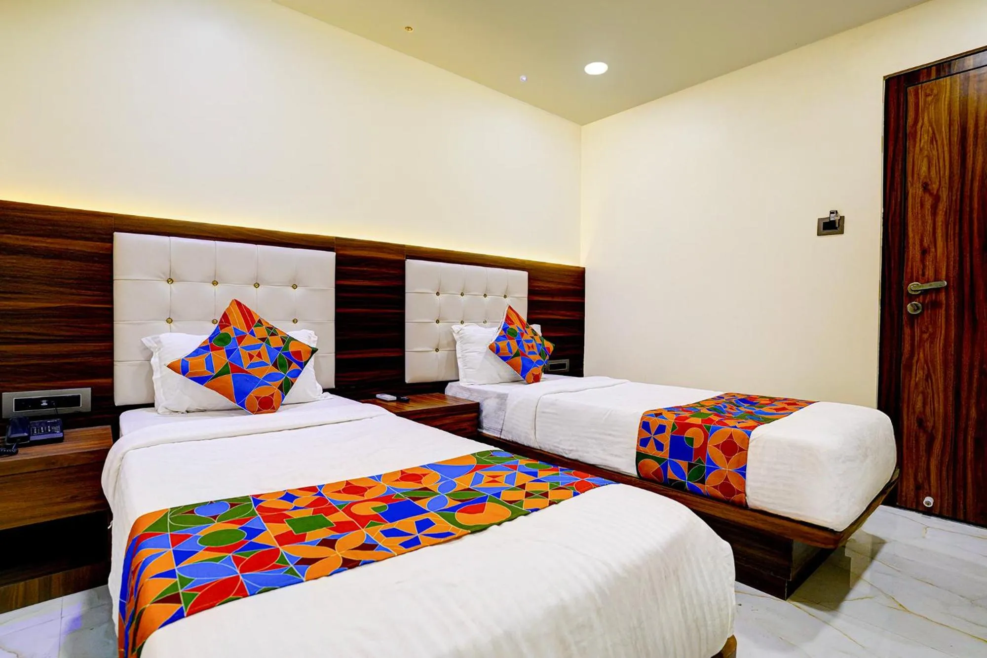 Bedroom, Bed in FabHotel Majestic Crest