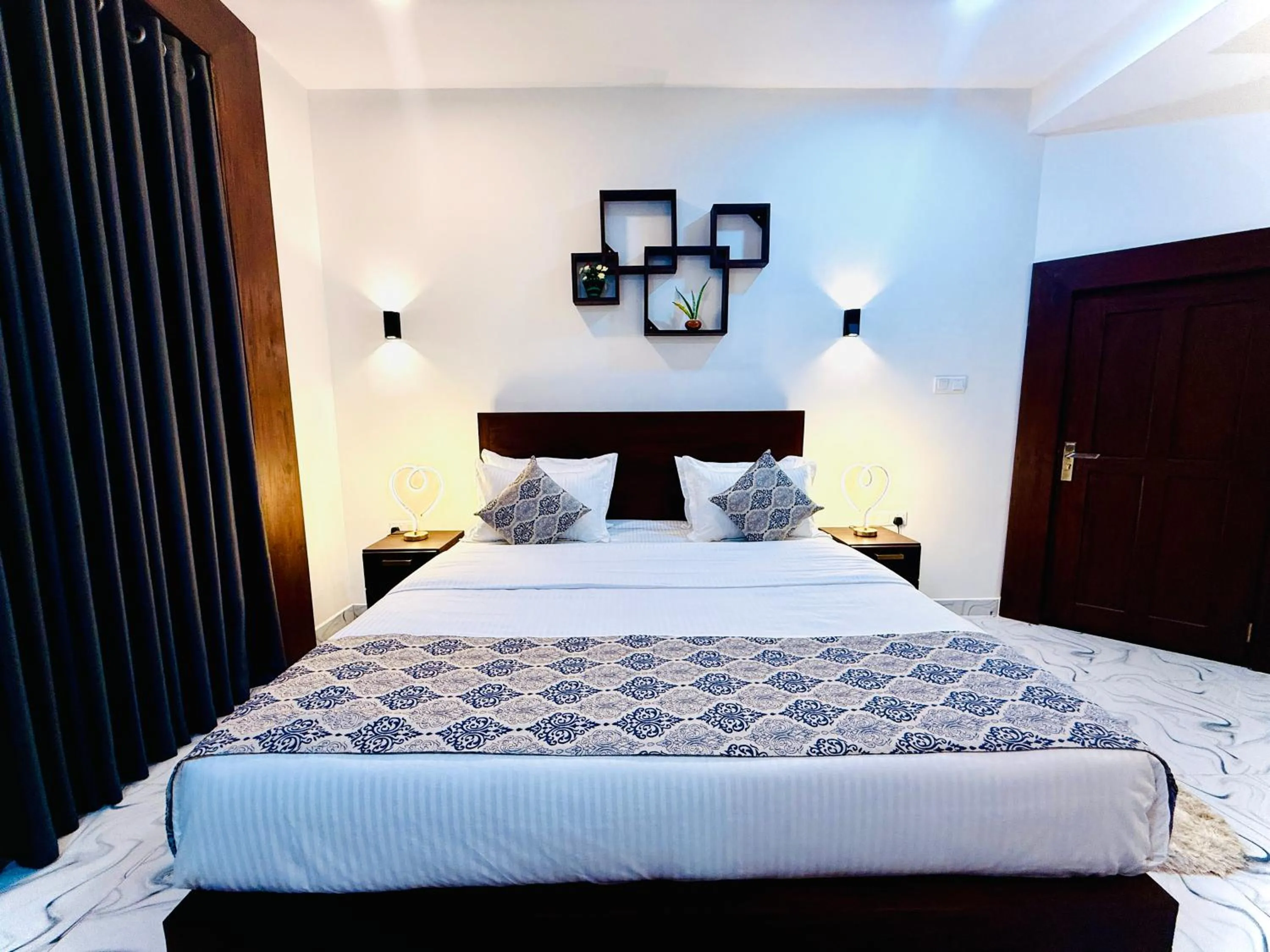 Bed in Aloe Transit Hotel