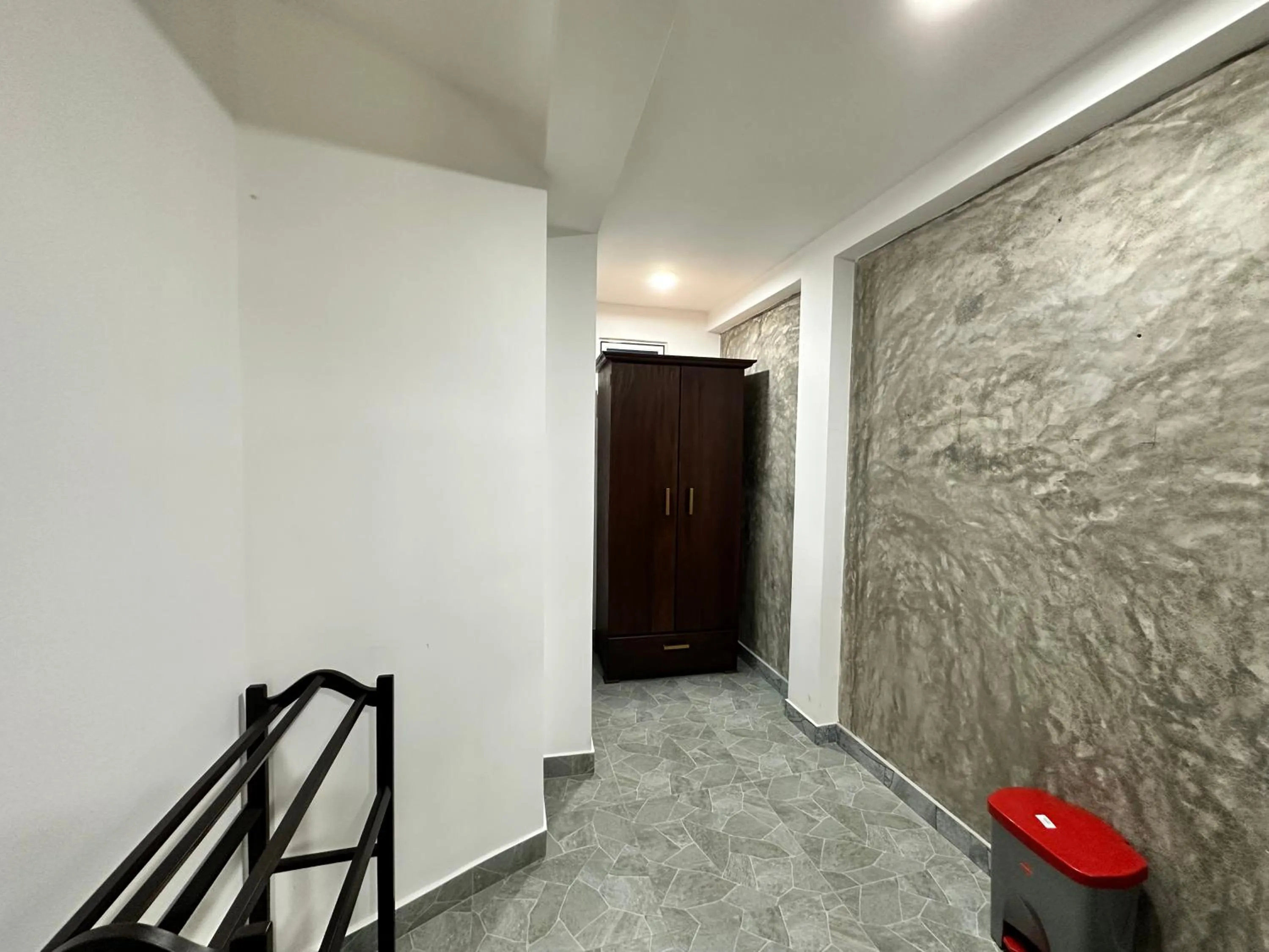 storage in Aloe Transit Hotel