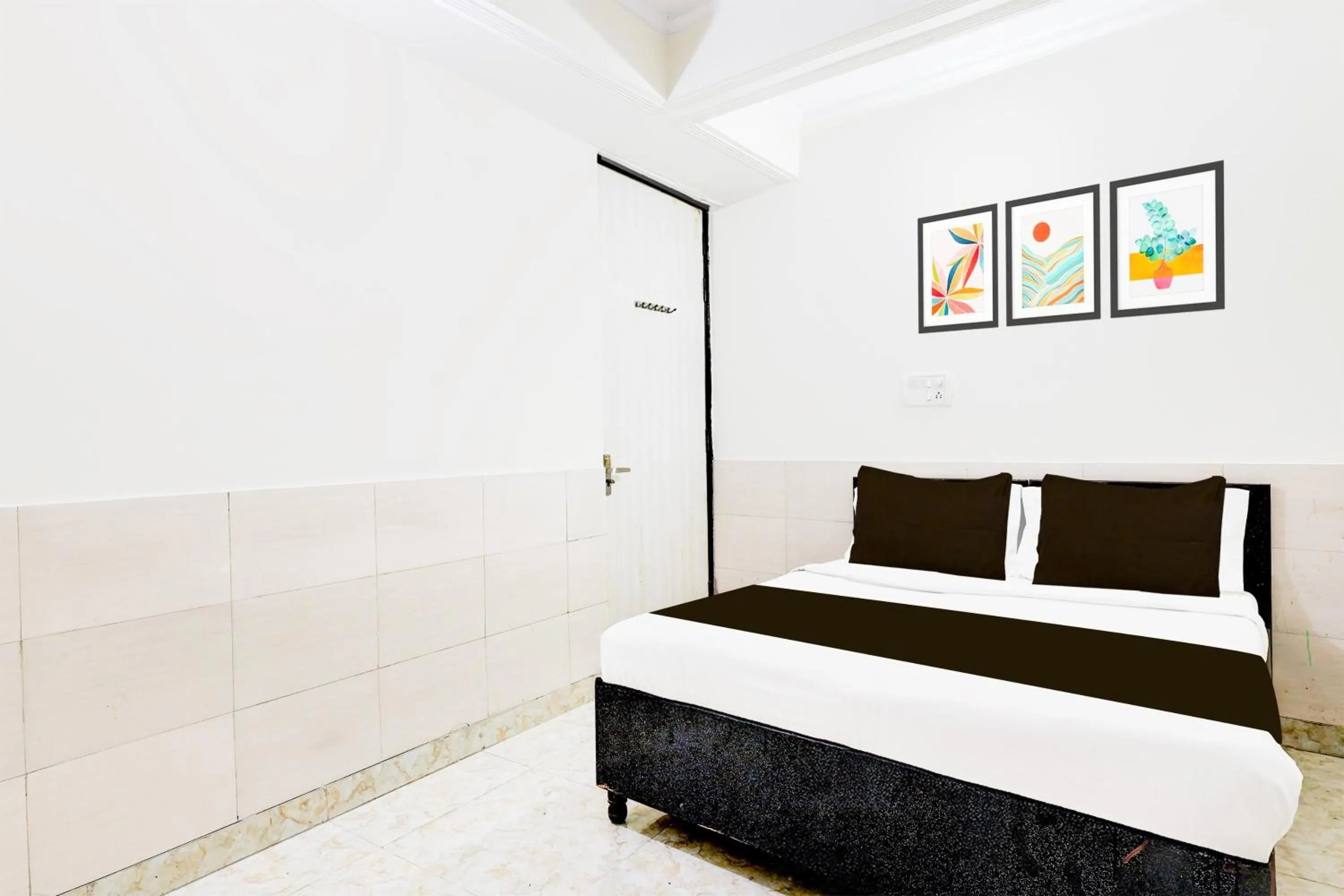 Bedroom, Bed in Hotel O Fazalpur