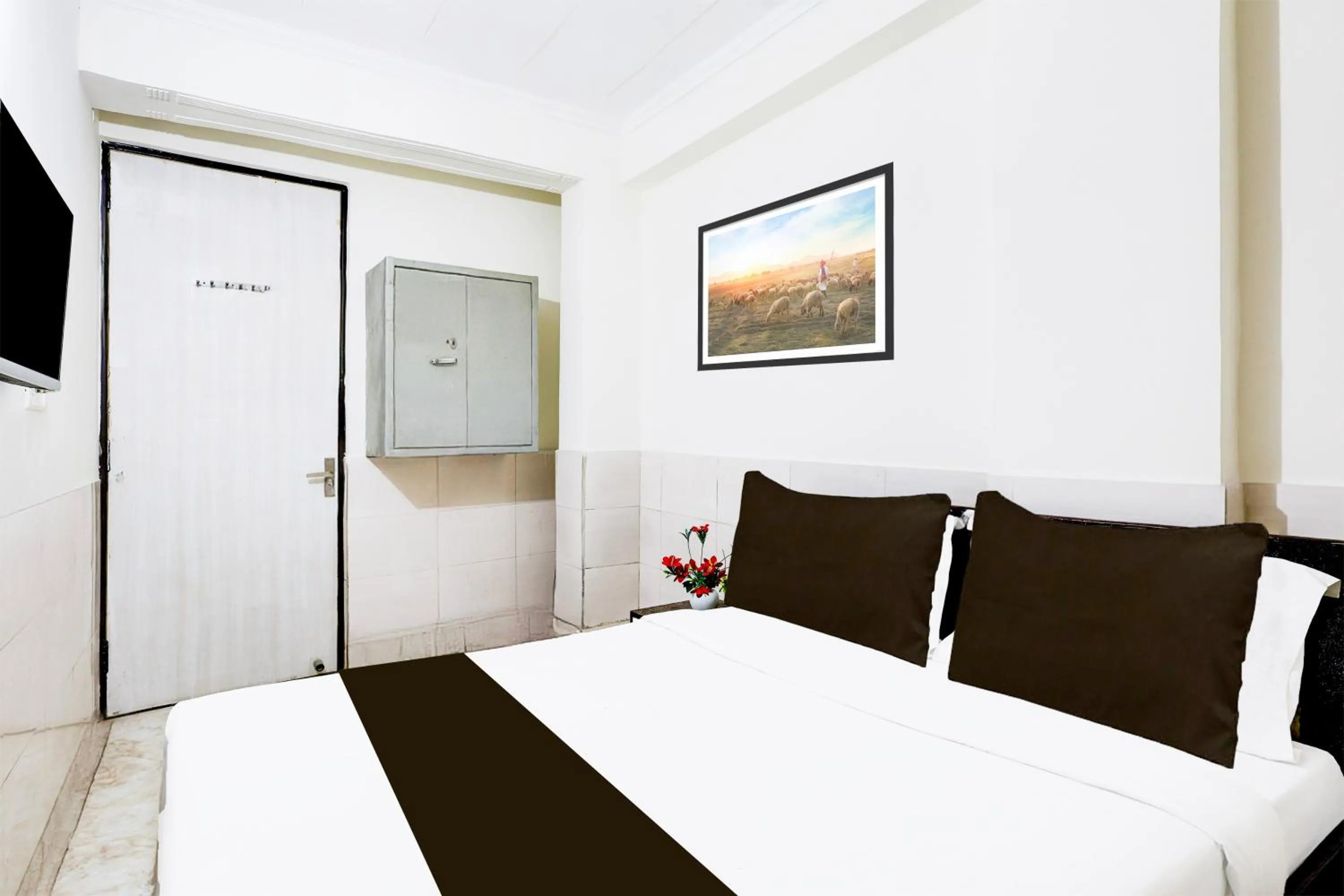 Bedroom, Bed in Hotel O Fazalpur