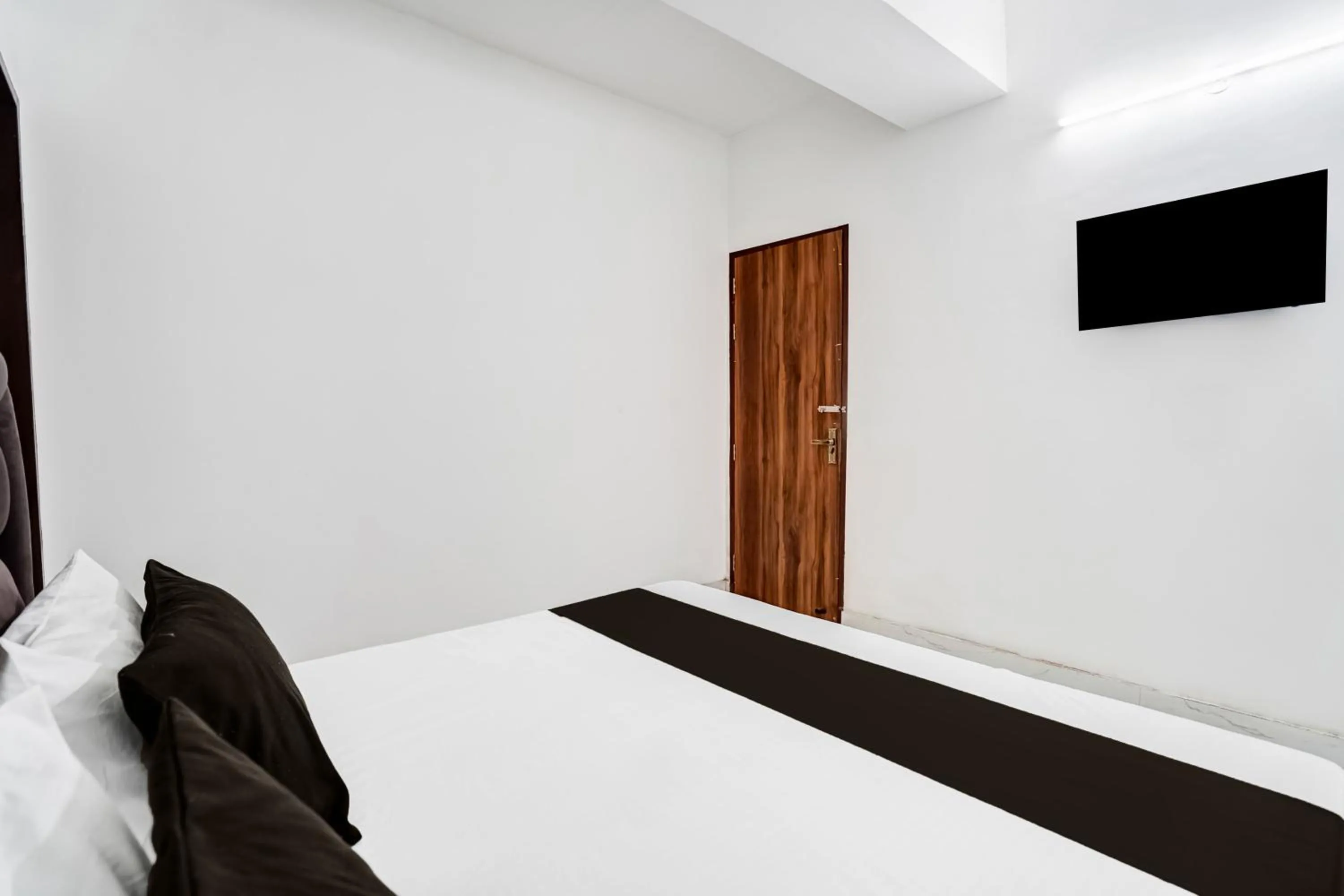 Bedroom, Bed in Super Hotel O Burari New Delhi