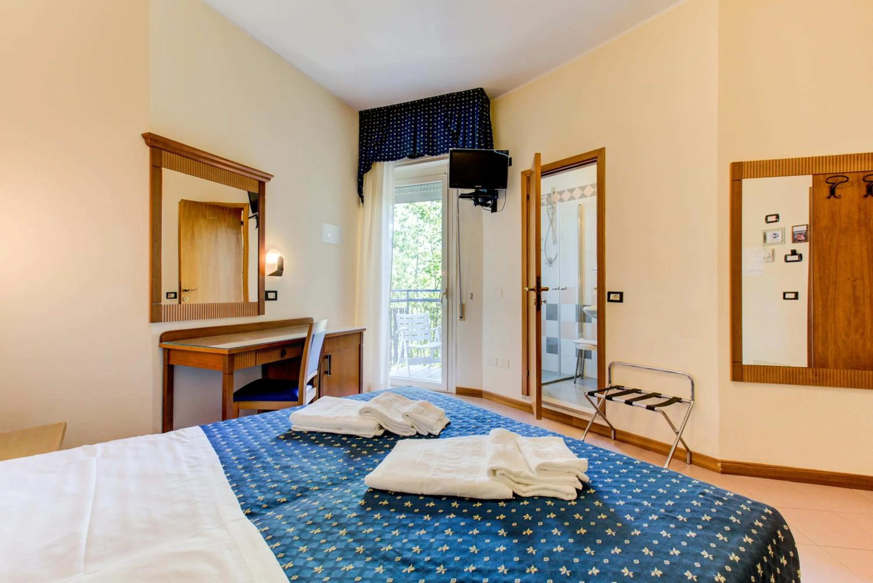 Bedroom, Bed in Hotel Verona