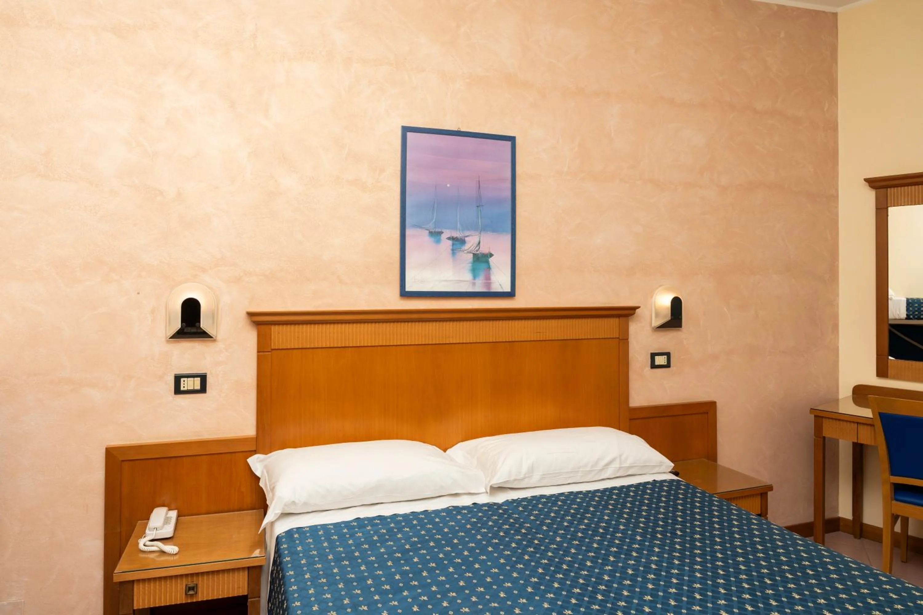 Bedroom, Bed in Hotel Verona