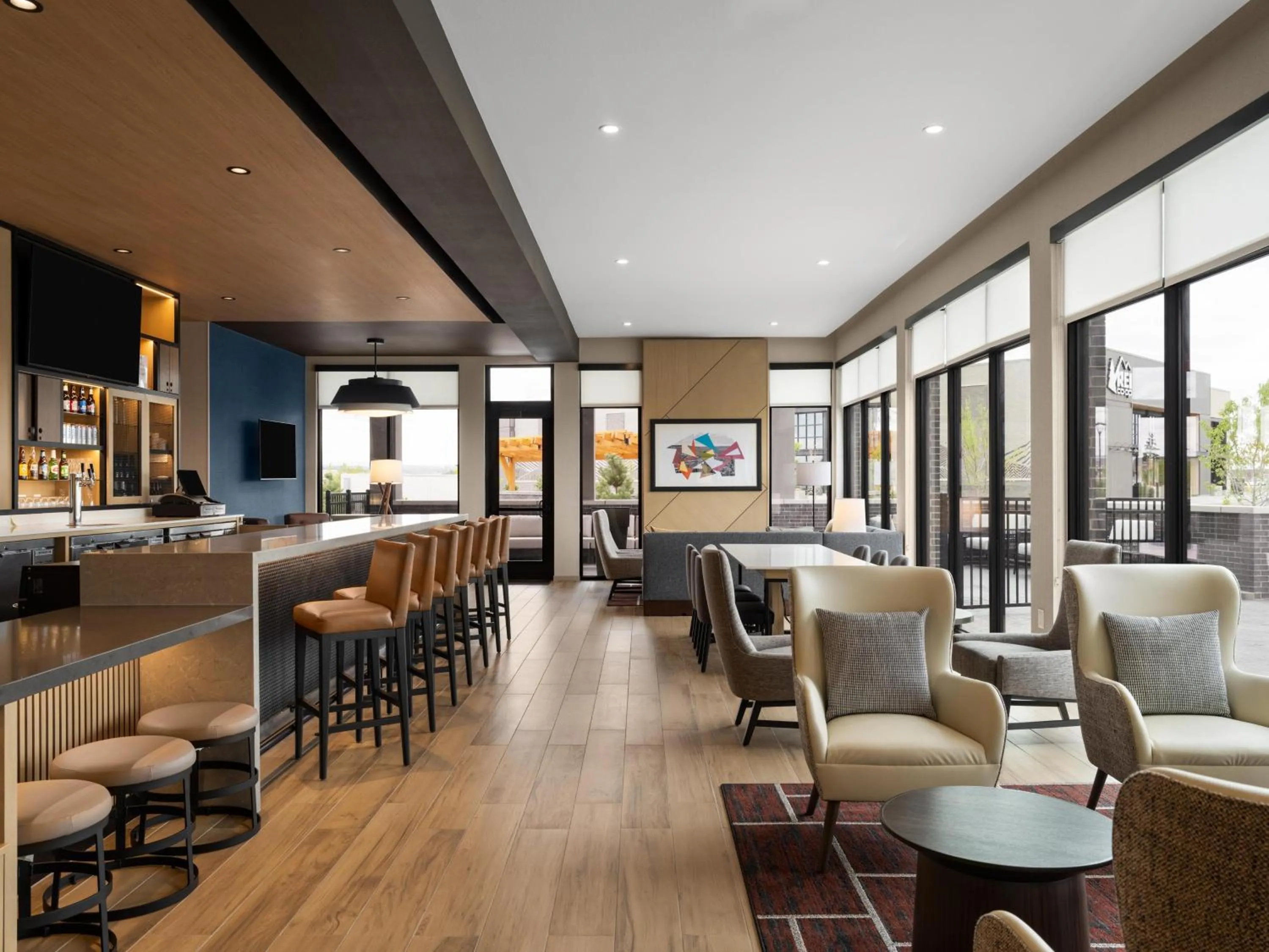 Lounge or bar in Hyatt Place Billings