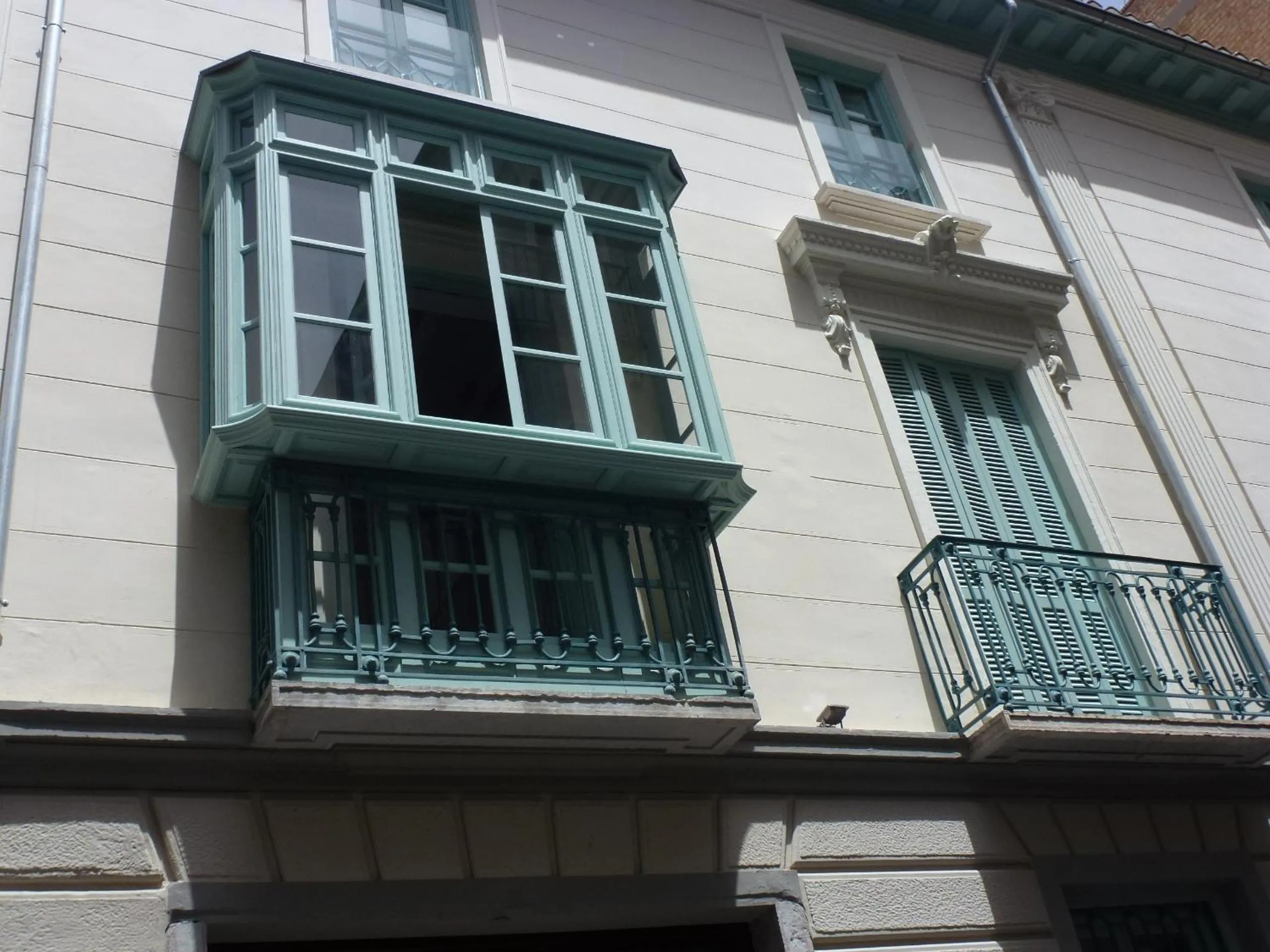 Property building in Palacio Cabrera - Lillo