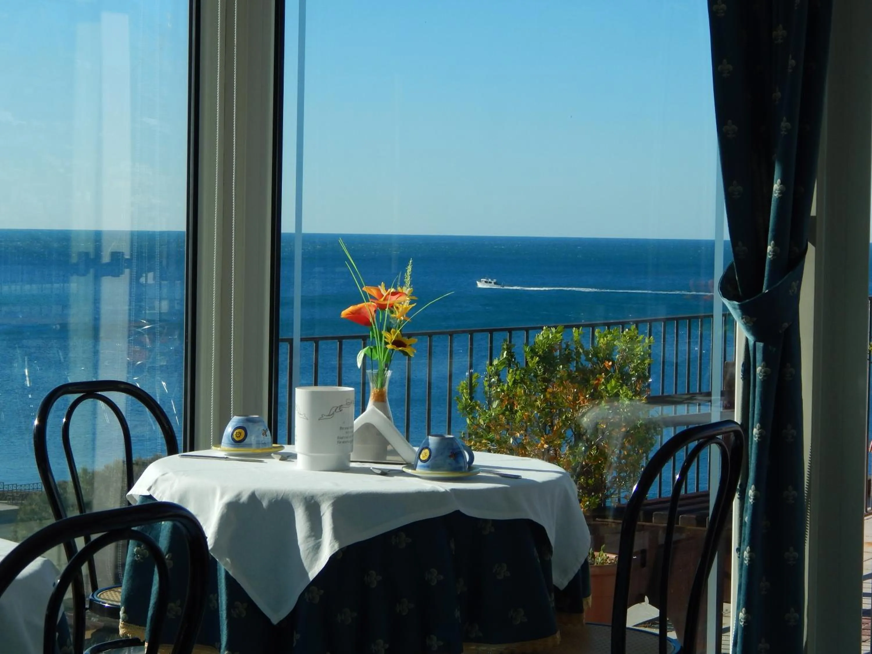 Decorative detail in Riviera B&B Rooms