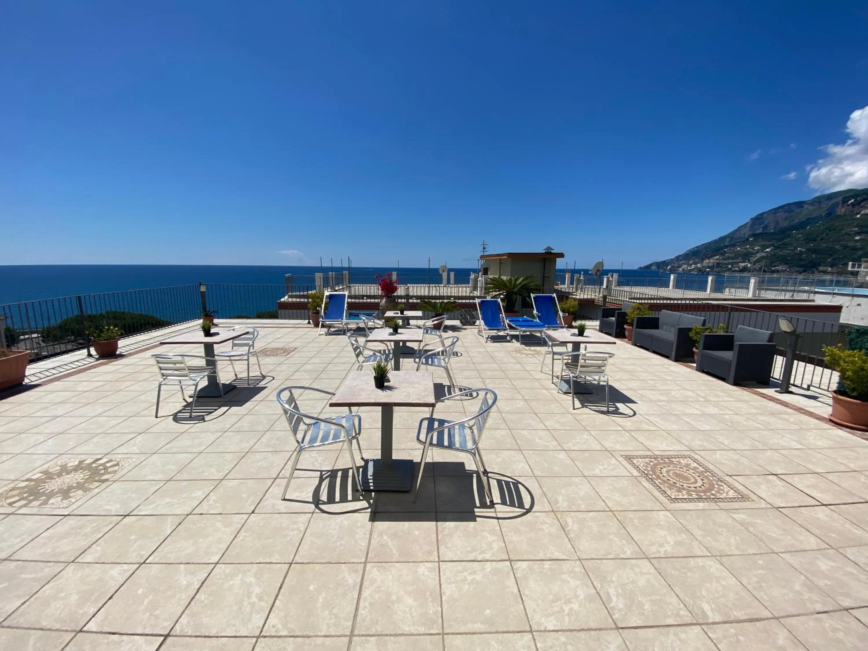 Sea view in Riviera B&B Rooms