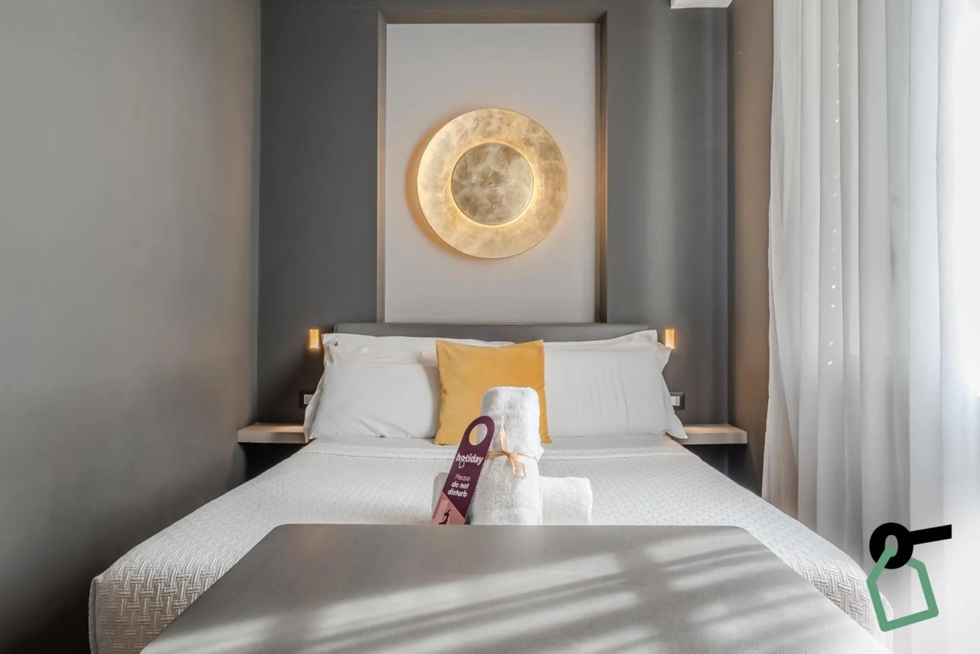 Double Room with Spa Bath in HOTIDAY Palermo Palco Noir