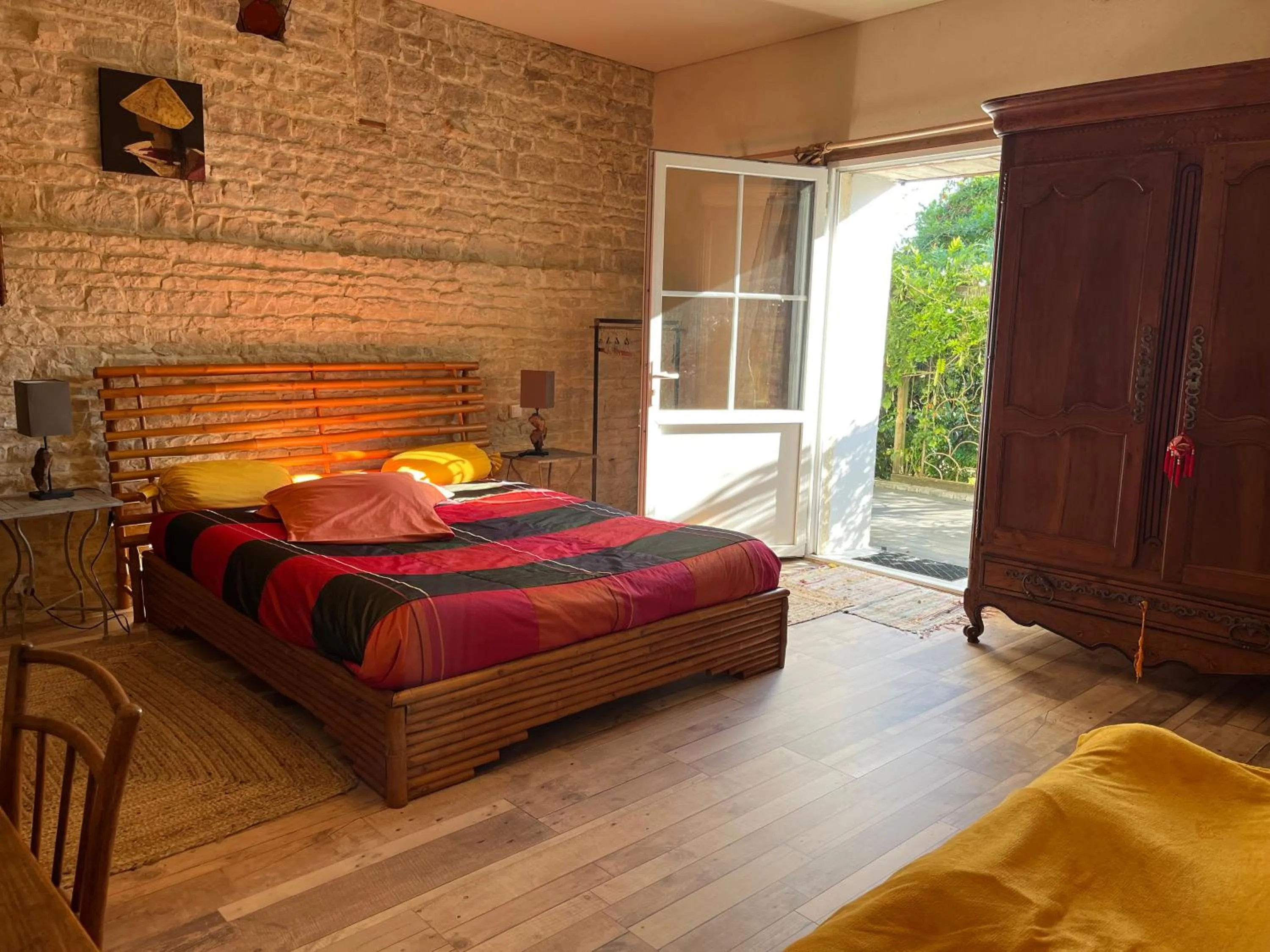 Photo of the whole room, Bed in Accacia Home