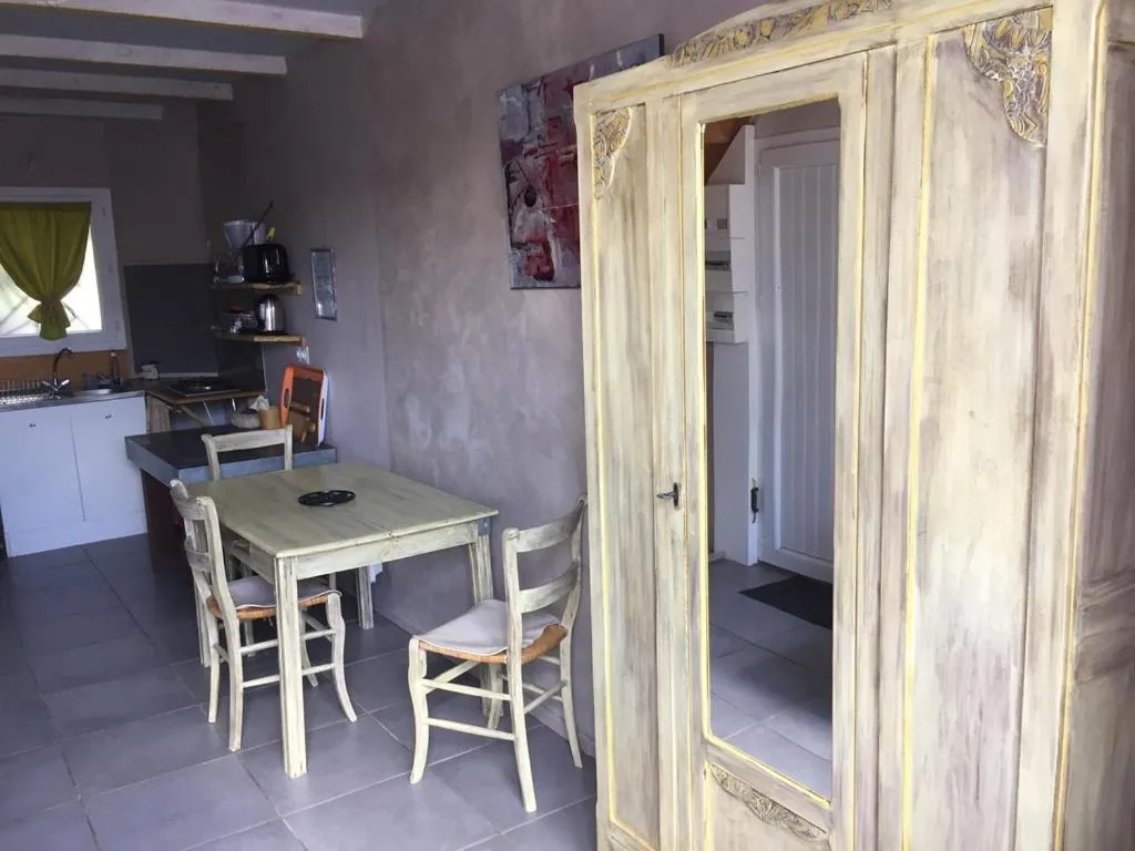 Dining area in Accacia Home