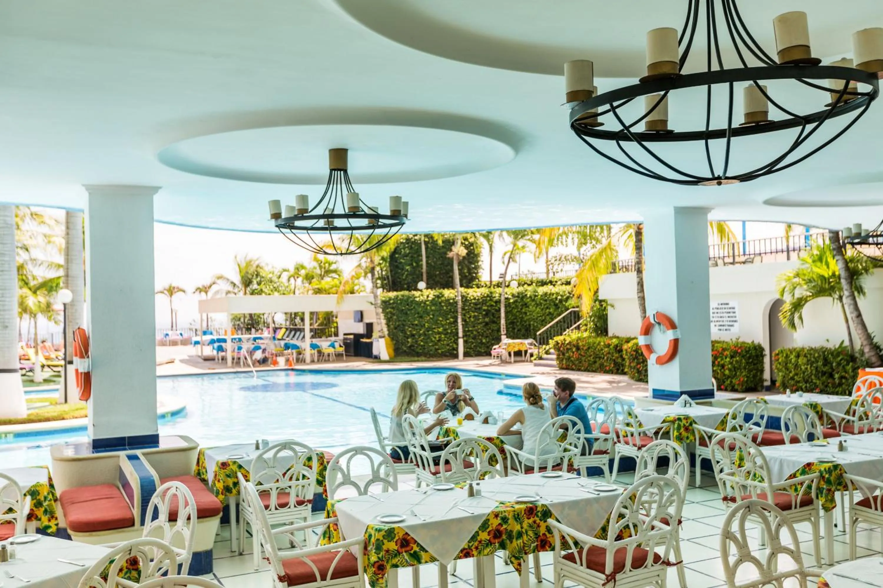 Restaurant/places to eat in Hotel Olé Caribe