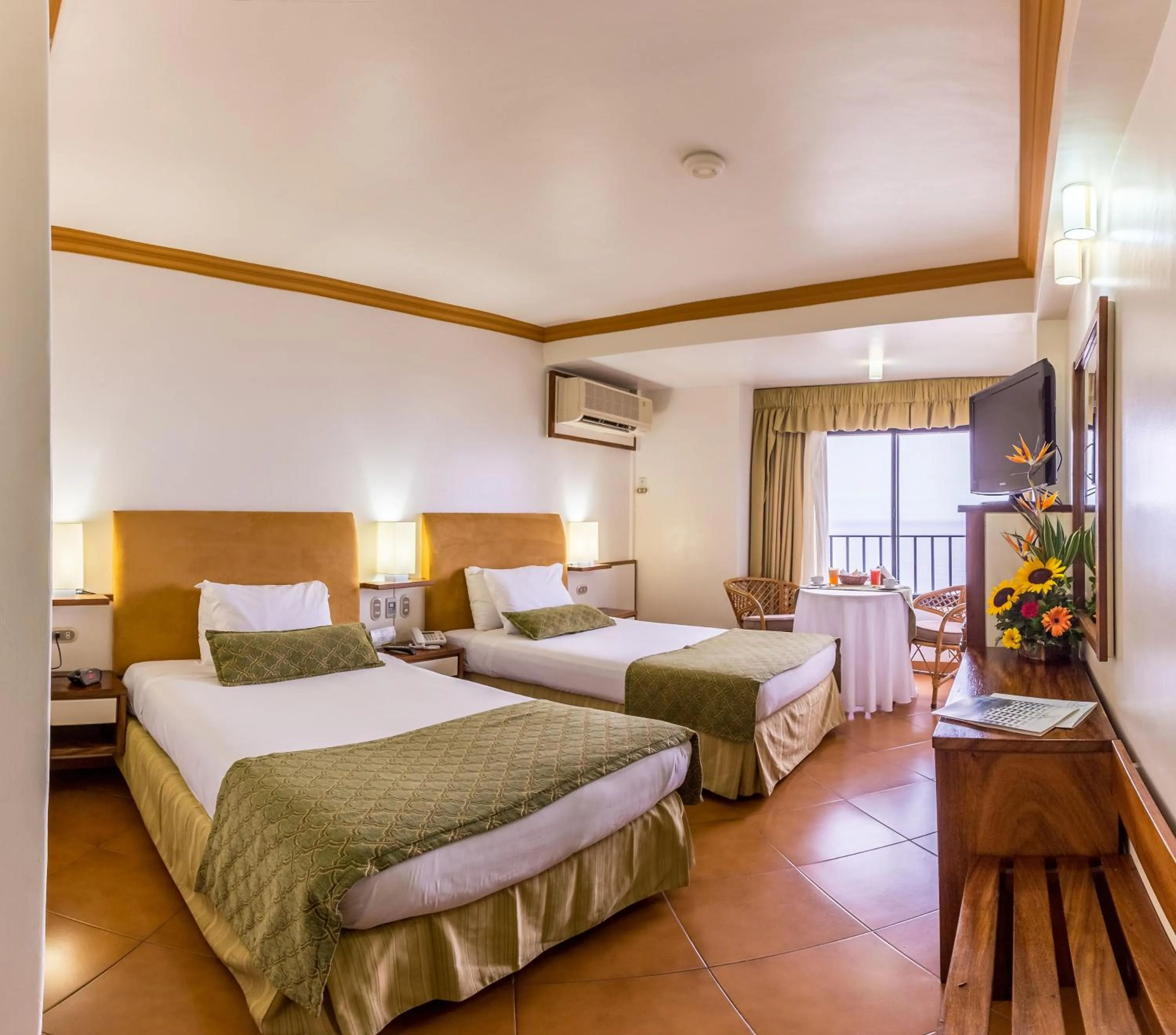 Photo of the whole room, Bed in Hotel Olé Caribe