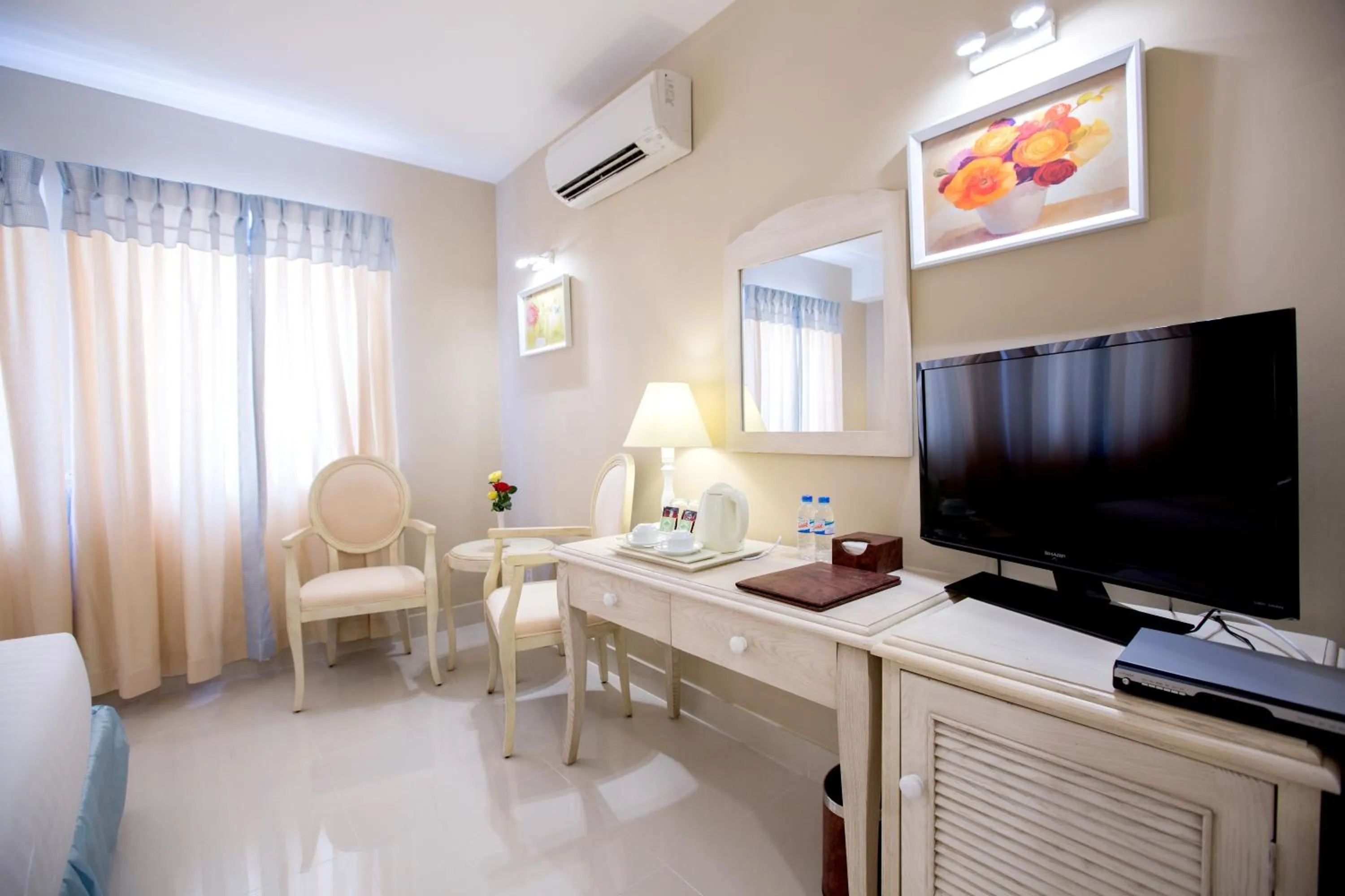 Area and facilities in Hotel L'Odéon Phu My Hung