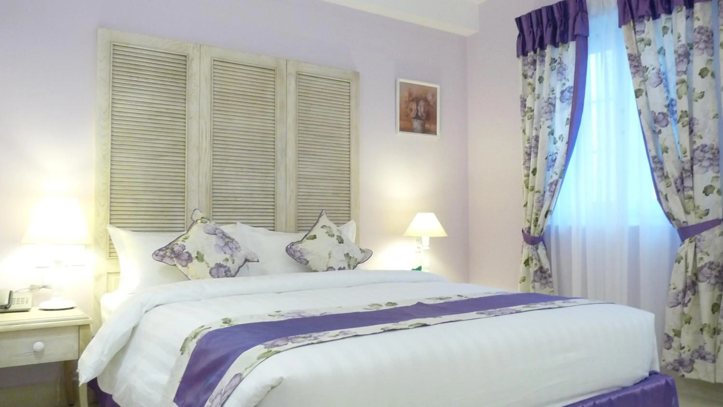 Bed in Hotel L'Odéon Phu My Hung